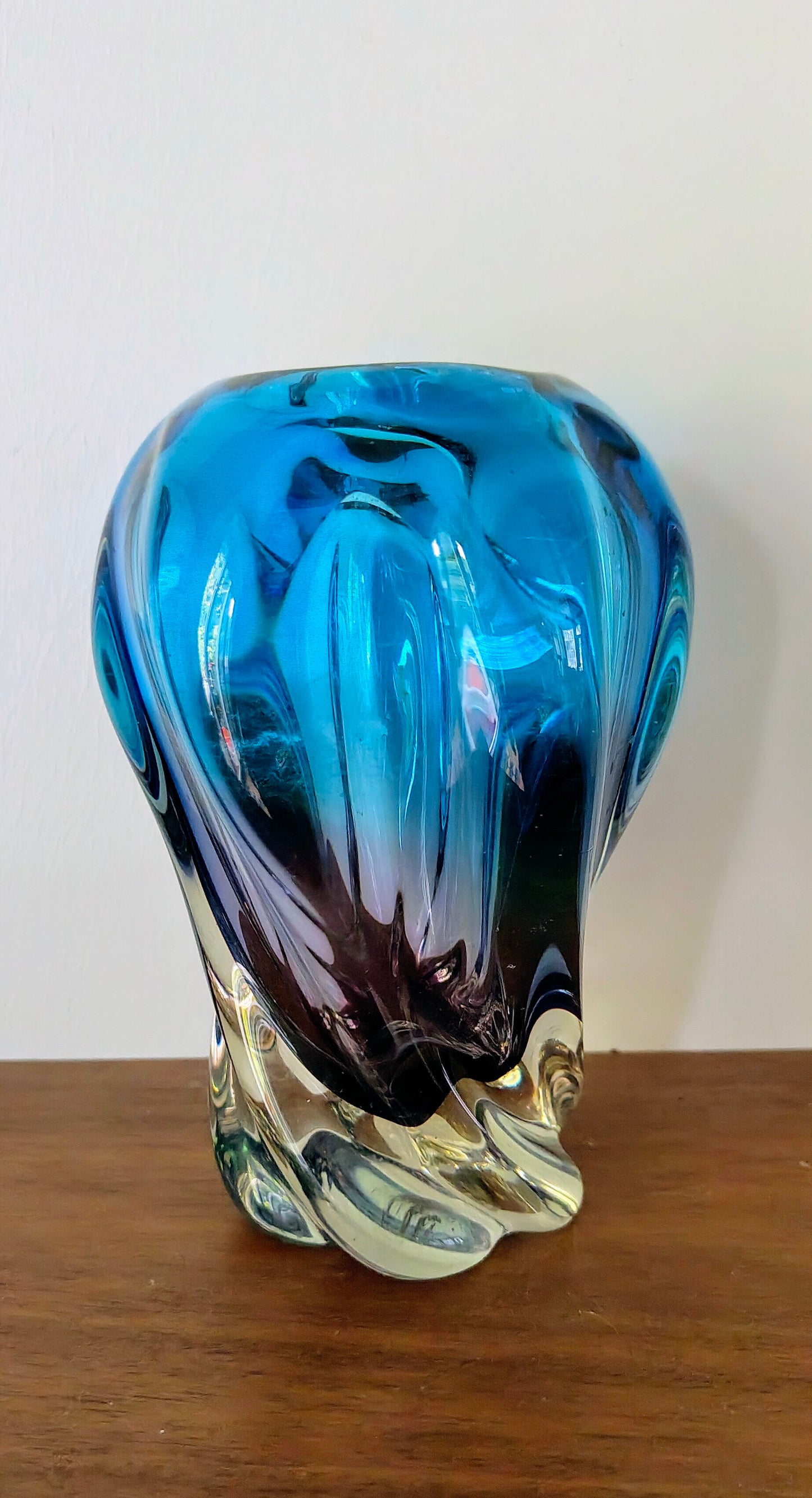 Mid Century Modern Japanese Sanyu Organic Glass Vase