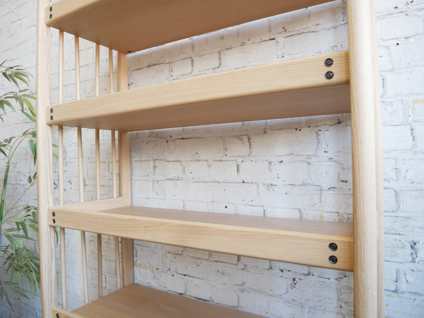 Contemporary Ercol Shalstone 5 Tier Oak Shelving Unit Bookcase Room Divider