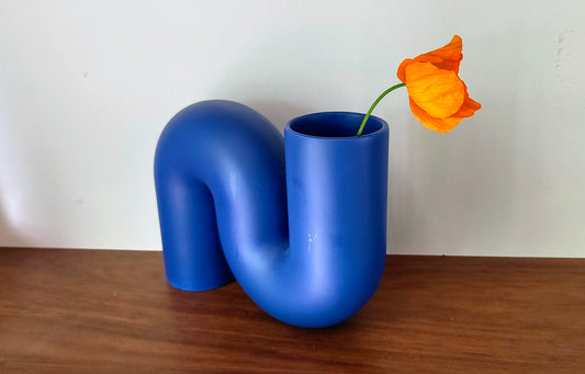 Unusual Habitat S Bend Ceramic Vase