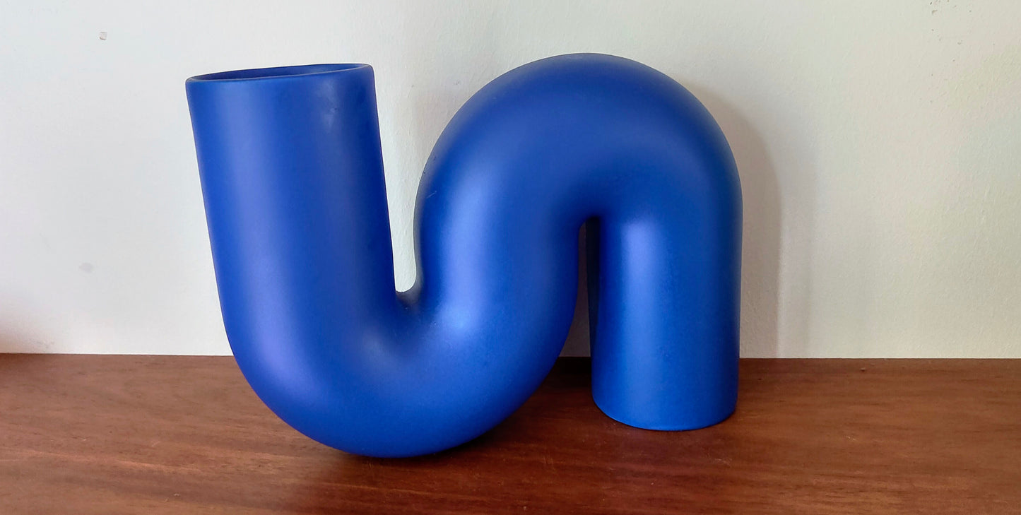 Unusual Habitat S Bend Ceramic Vase