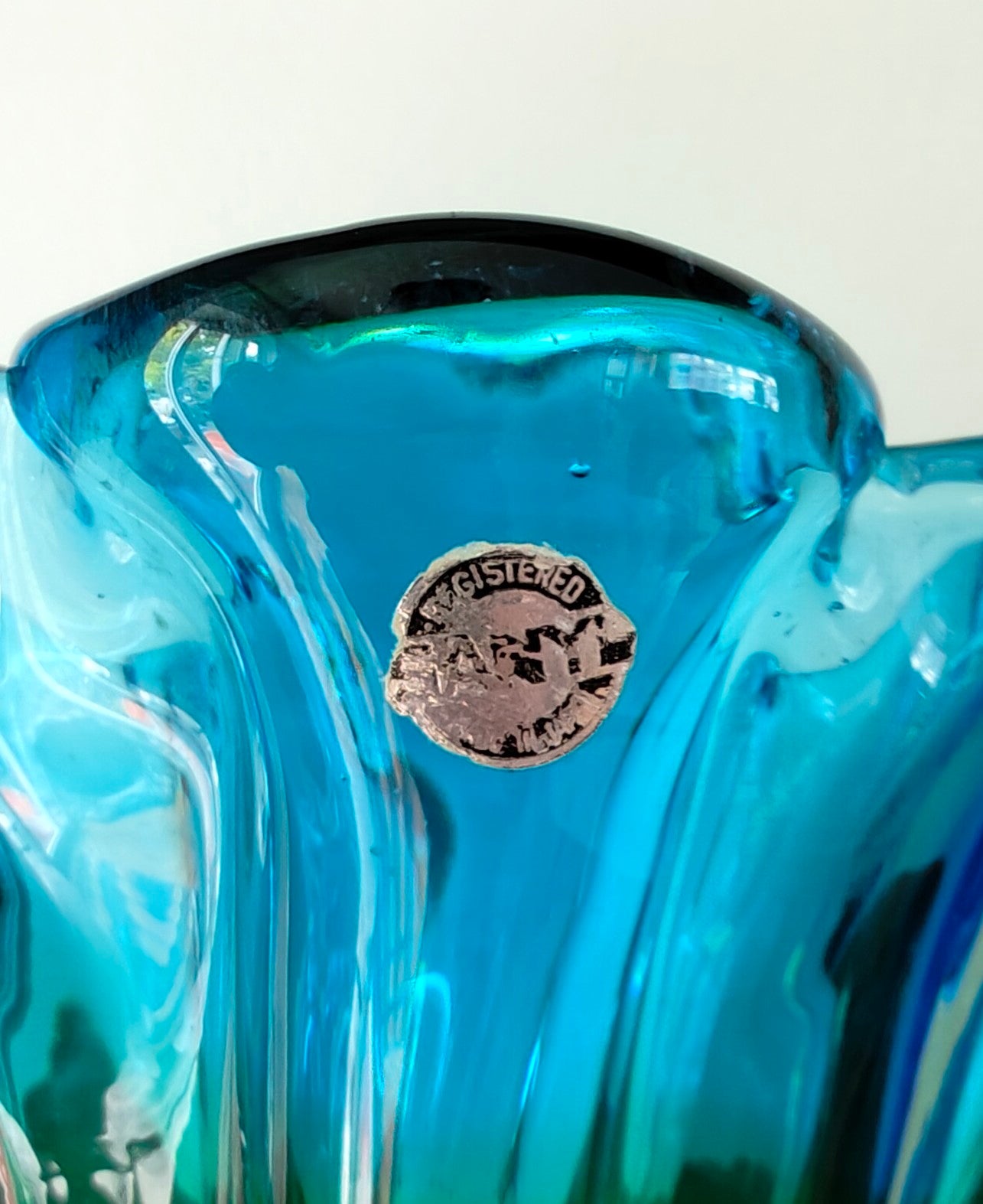 Vintage Mid Century Modern Japanese Sanyu Glass Centrepiece bowl Vase