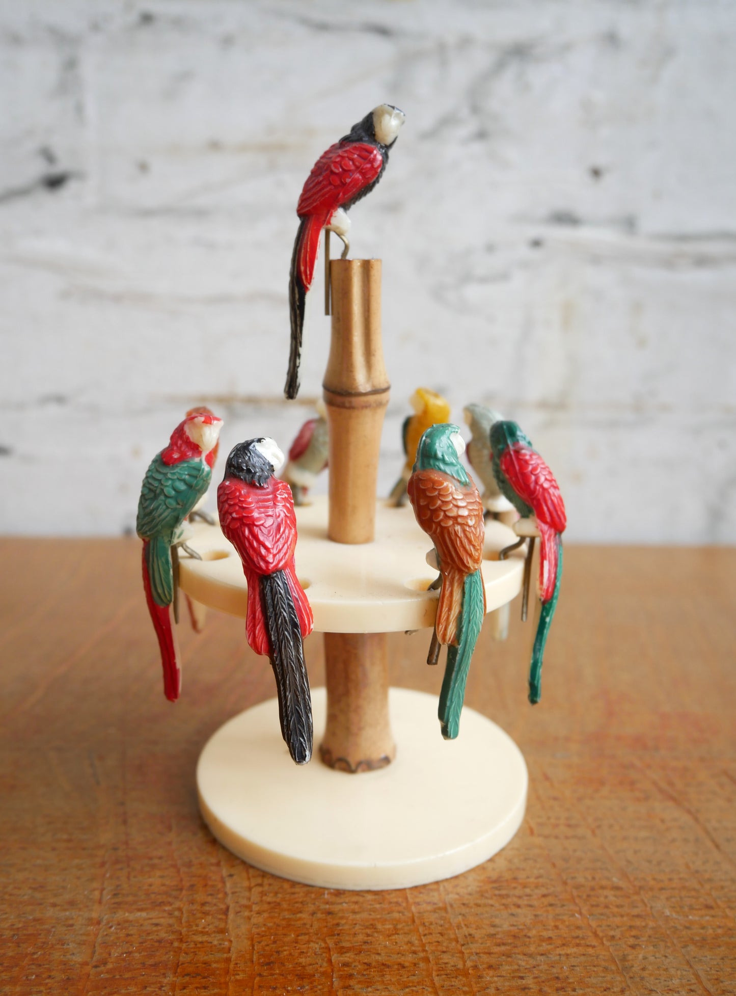 Unusual Vintage 1950s 60s Parrot Clips on a Bakelite and Cane Stand