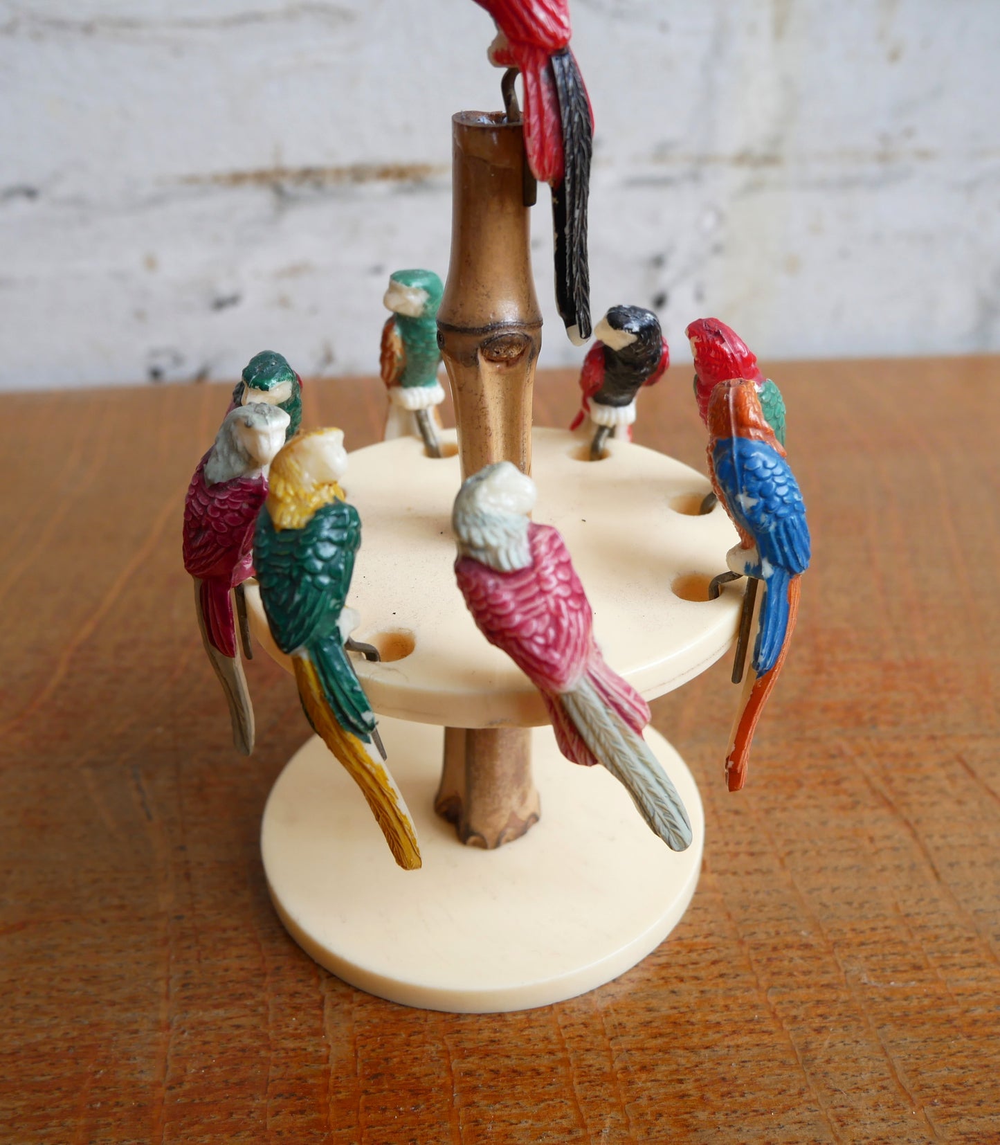 Unusual Vintage 1950s 60s Parrot Clips on a Bakelite and Cane Stand