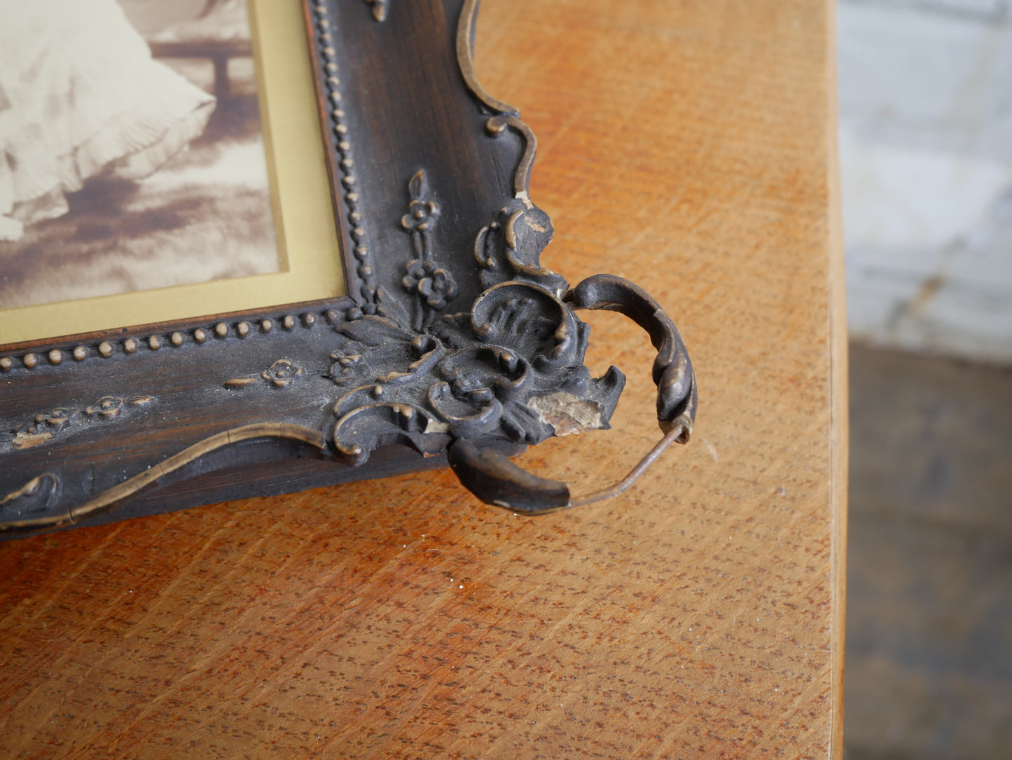 Distressed Antique Edwardian George Barnes Picture Wall Frame with Period Photograpgh of a Bride.