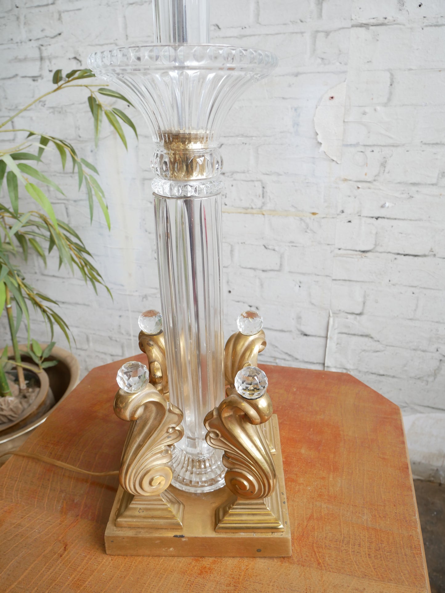 Vintage 70s 80s Underwriters Laboratories Hollywood Regency Brass Cut Glass Table Lamp