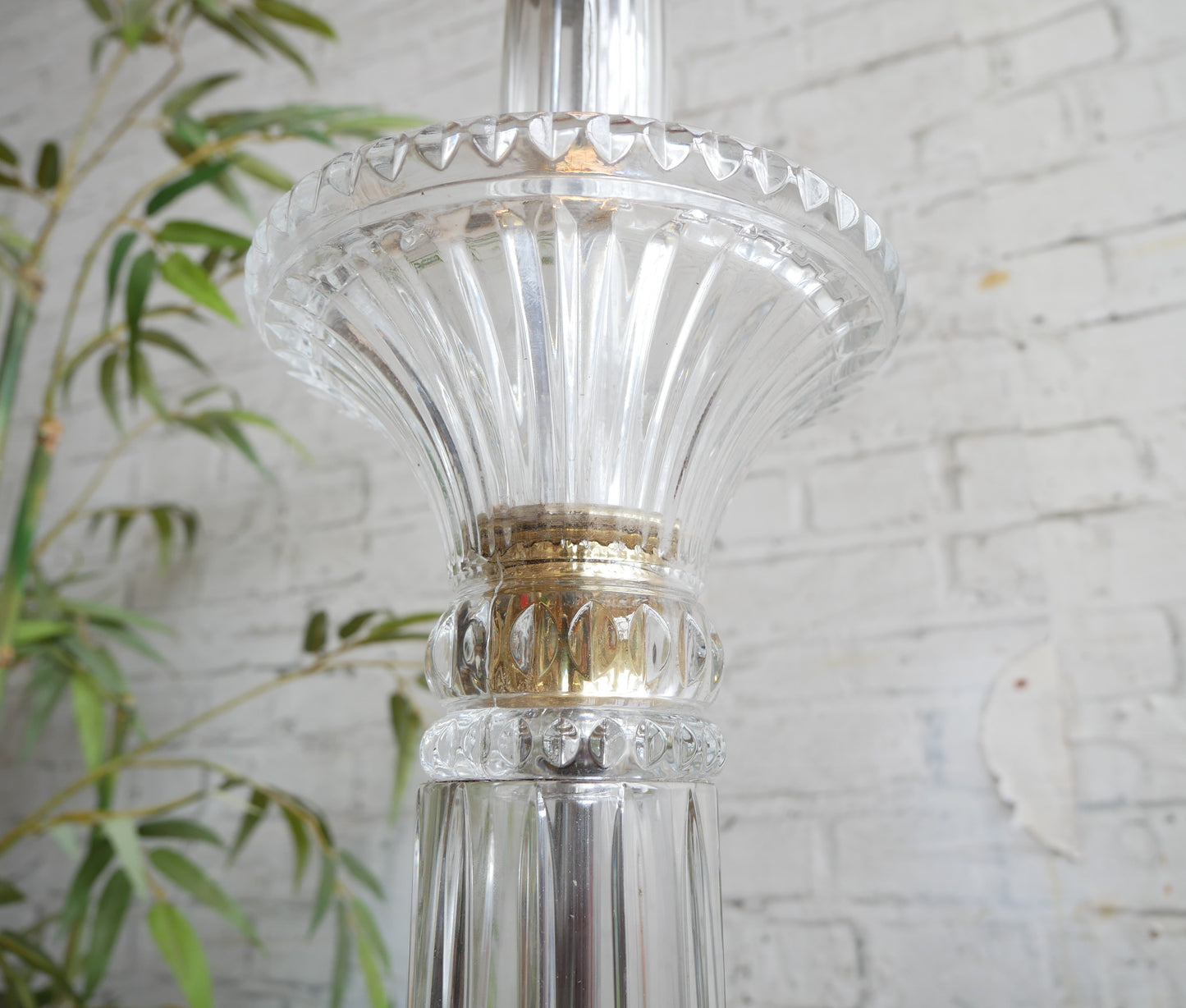 Vintage 70s 80s Underwriters Laboratories Hollywood Regency Brass Cut Glass Table Lamp