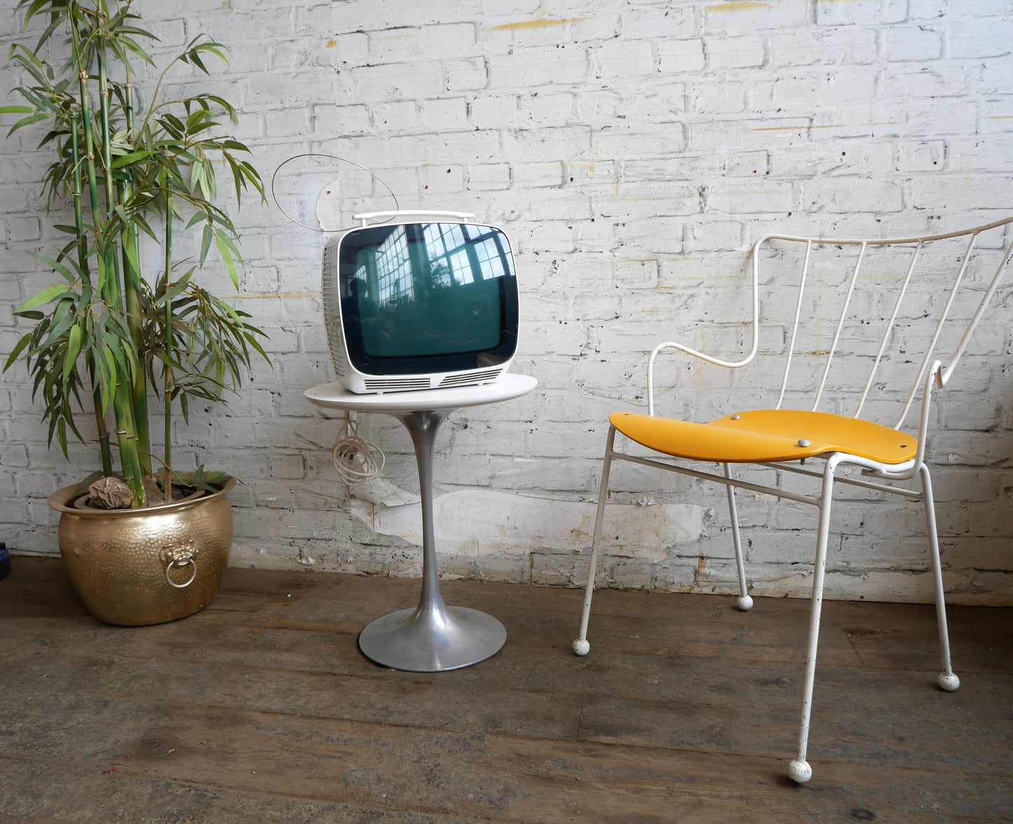 Vintage Retro 70s Mid Century Space Age Indesit Portable TV Television Set for Prop Spares/ Repair