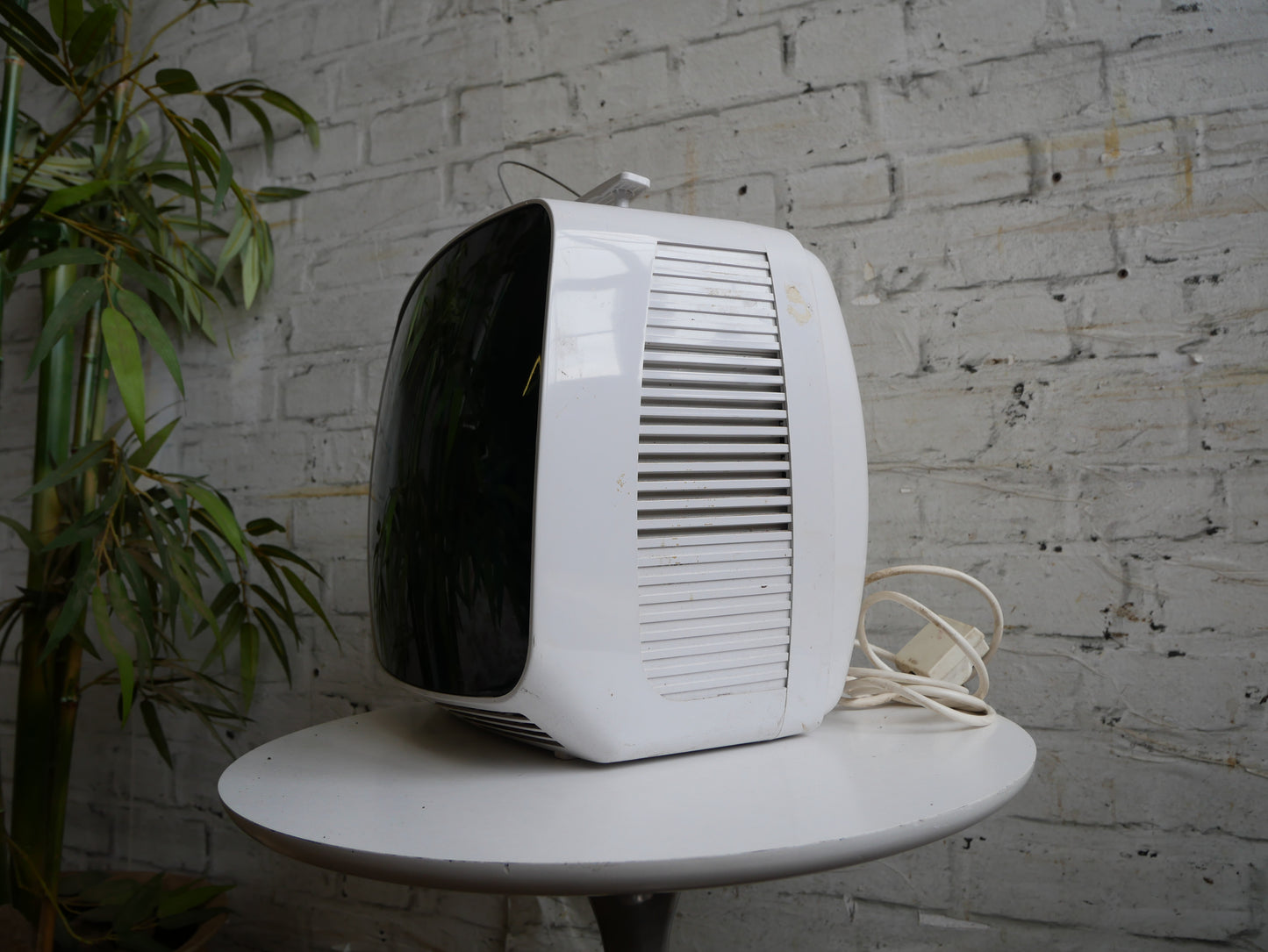 Vintage Retro 70s Mid Century Space Age Indesit Portable TV Television Set for Prop Spares/ Repair