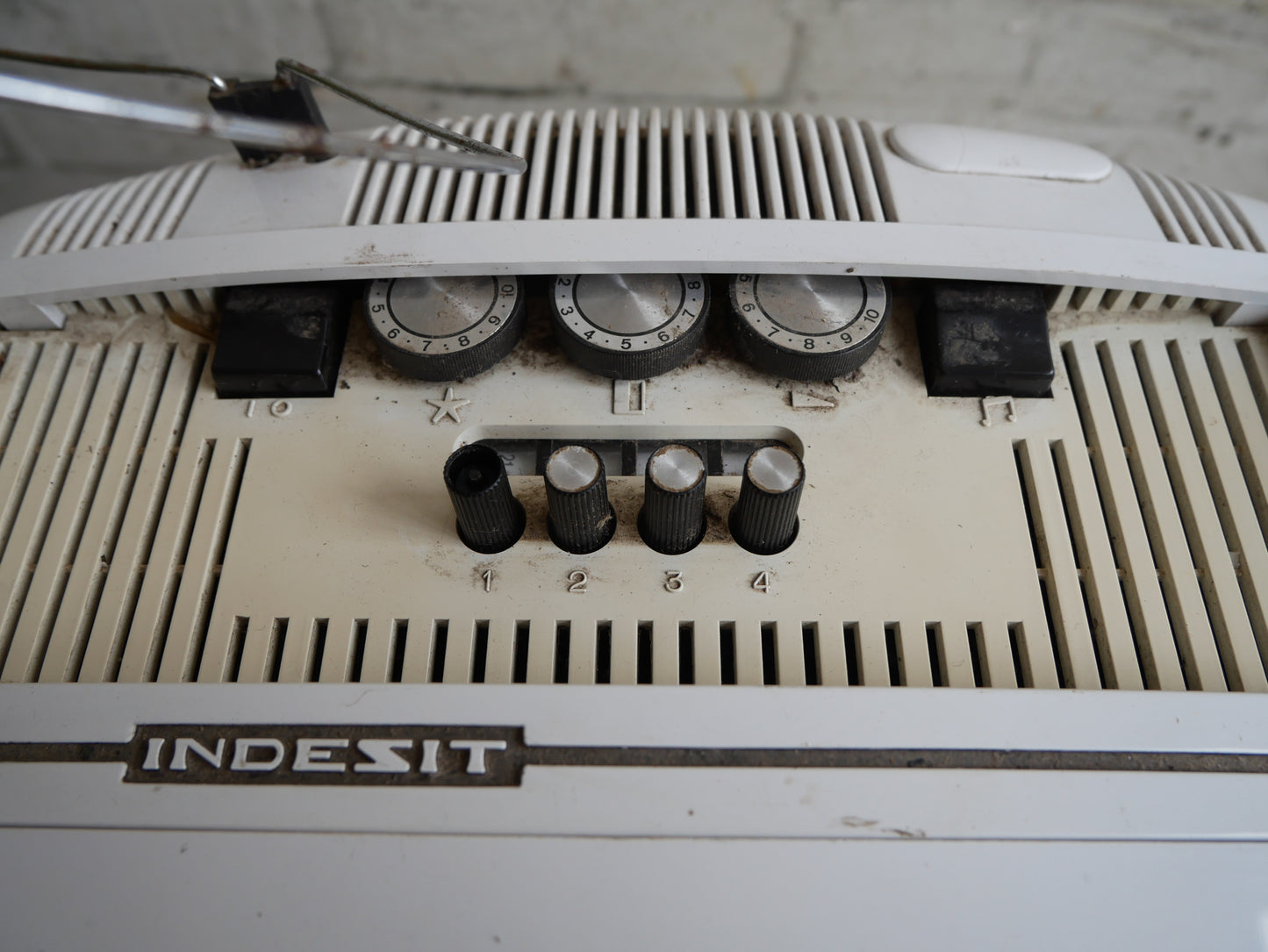 Vintage Retro 70s Mid Century Space Age Indesit Portable TV Television Set for Prop Spares/ Repair
