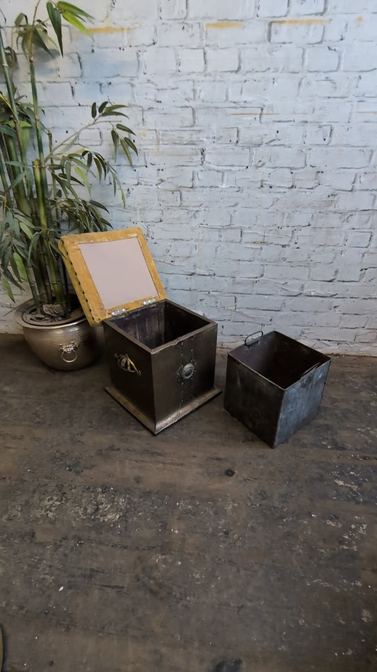 Antique Edwardian Arts & Crafts Art Nouveau Brass Coal Purdonium Fireside Stool