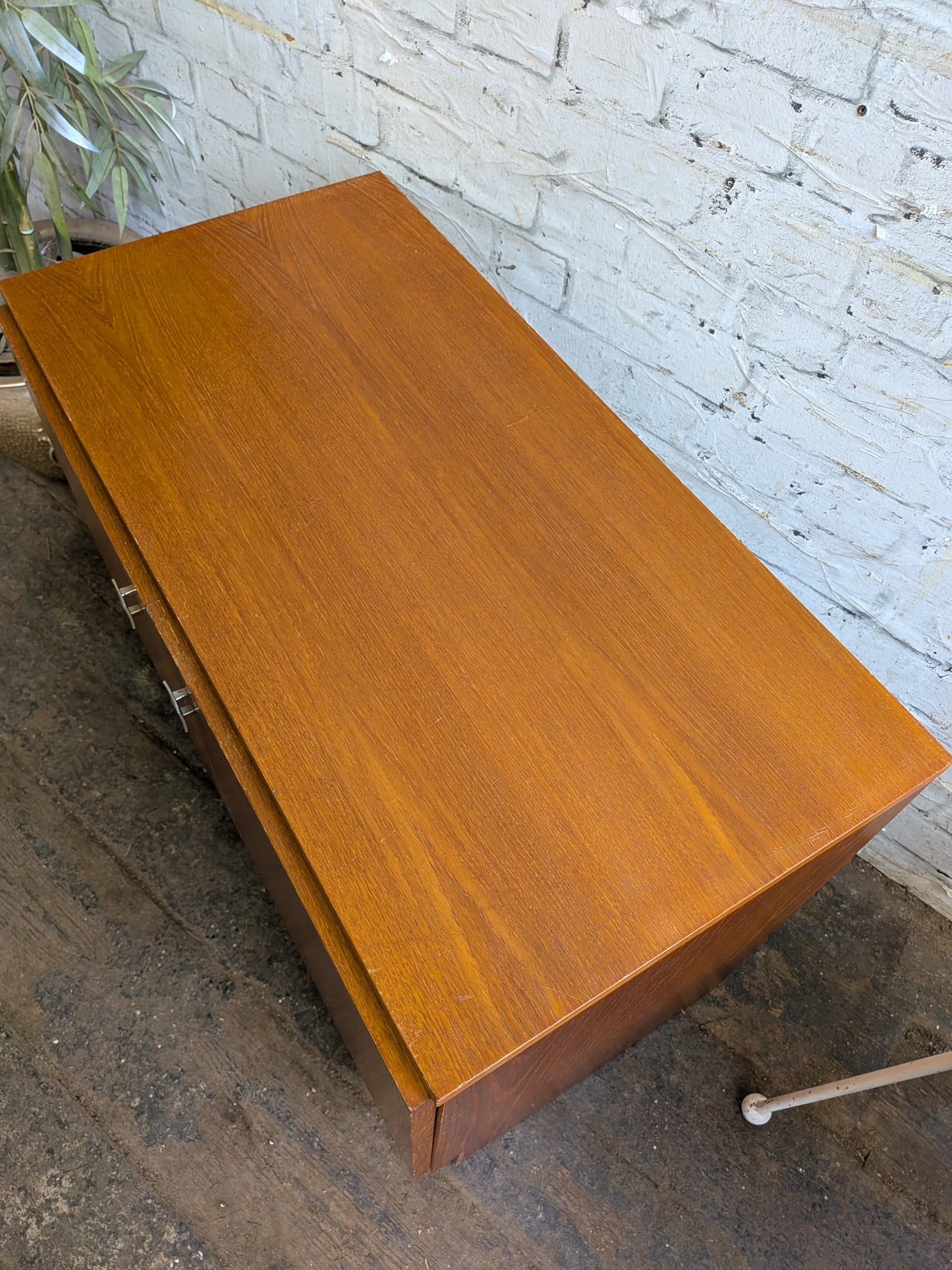 Vtg 60s 70s Retro Mid Century Modern Record Storage Media TV Cabinet Sideboard