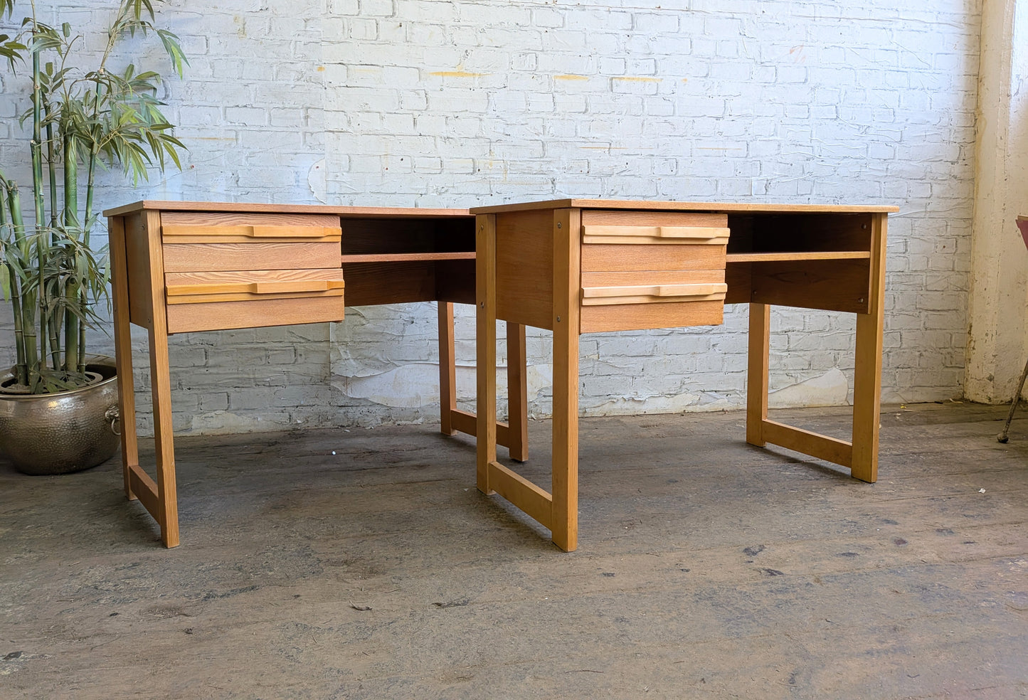 Vintage 70s Retro Mid Century Modern 2 Drawer Work Desk Dressing Vanity Table