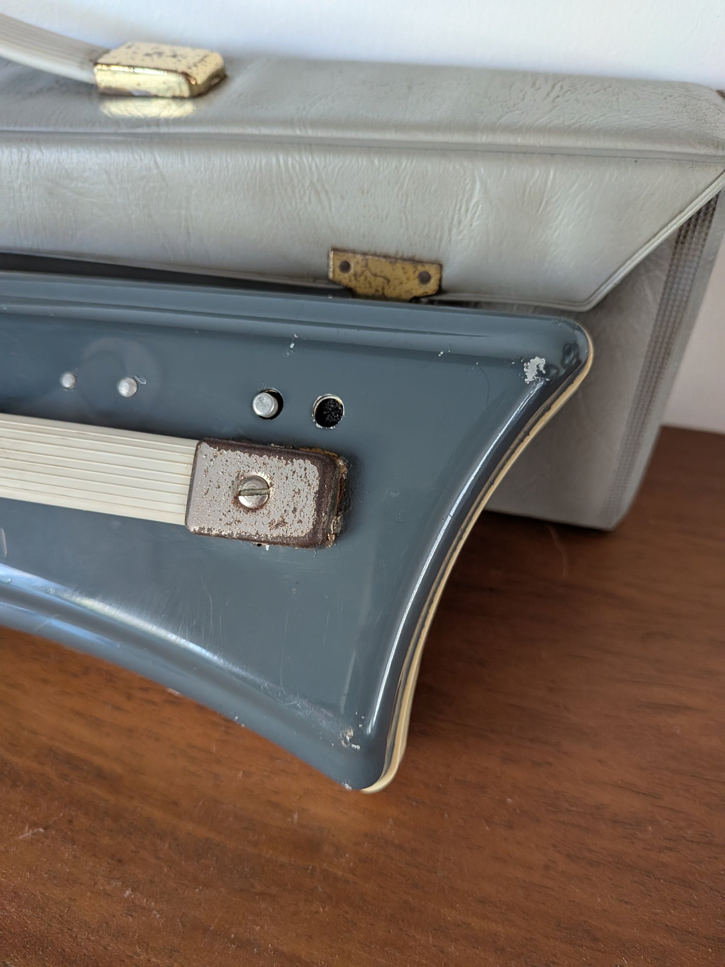 Vintage 1950s - 60s working Hohner Melodica Piano 26 Mouth Organ with Case & 2 Mouthpieces