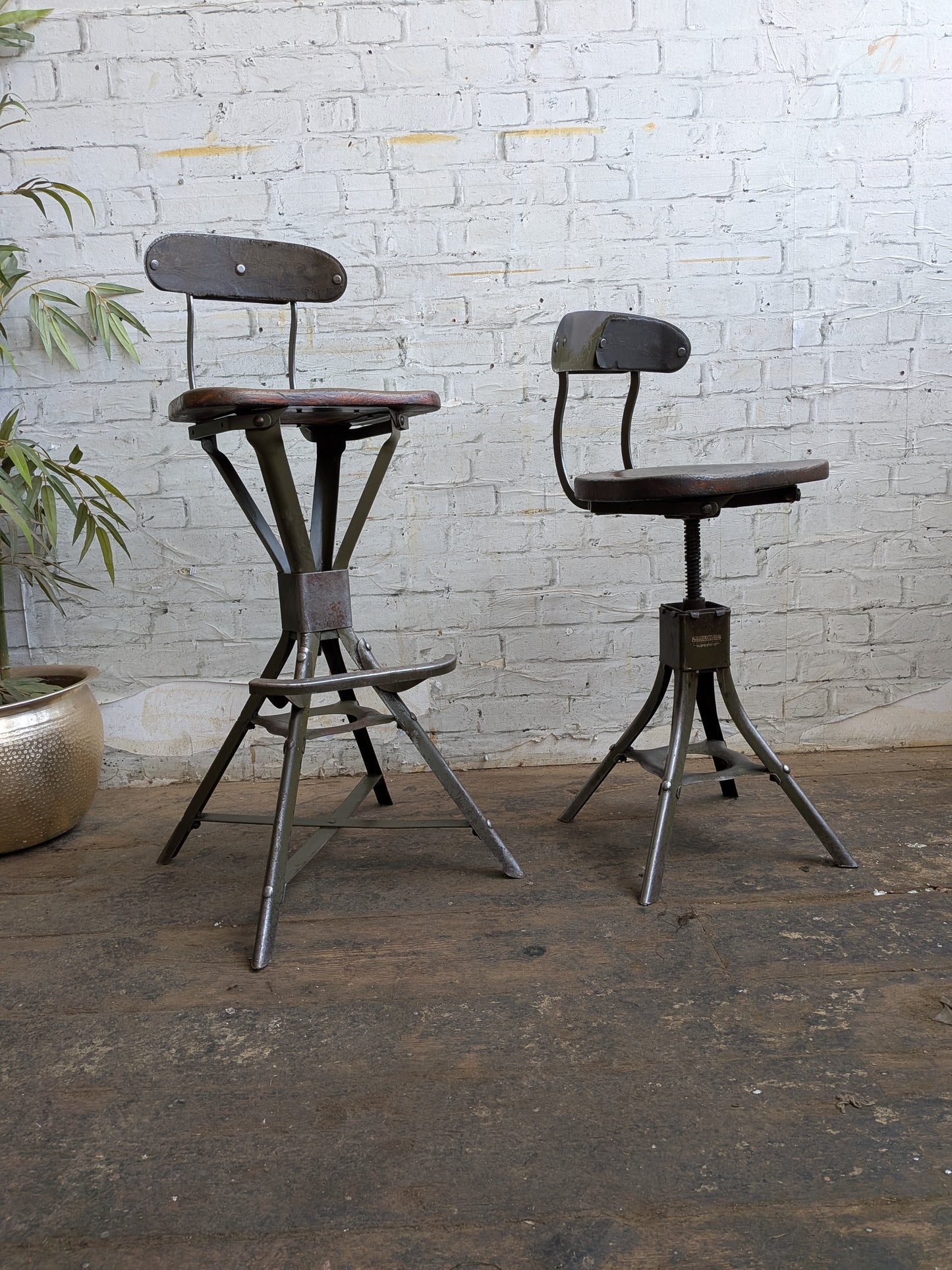 1 x Rare Vtg 30s 40s Art Deco Evertaut Industrial Metal High Chair with Footrest