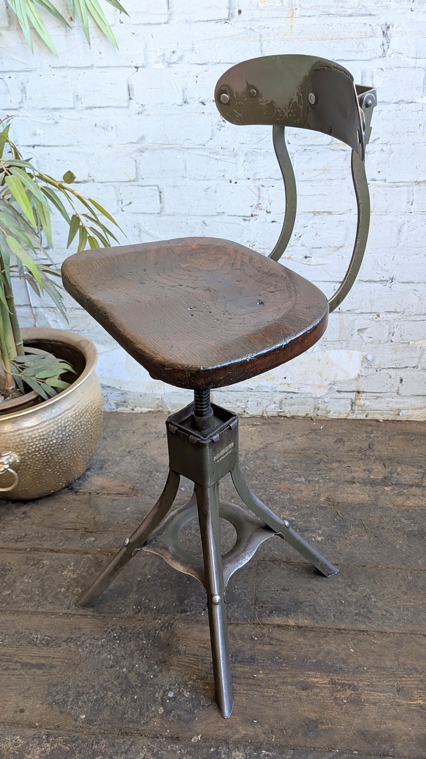 1 Vtg 30s 40s Art Deco Steel Evertaut Industrial Machinists Typists Swivel Chair