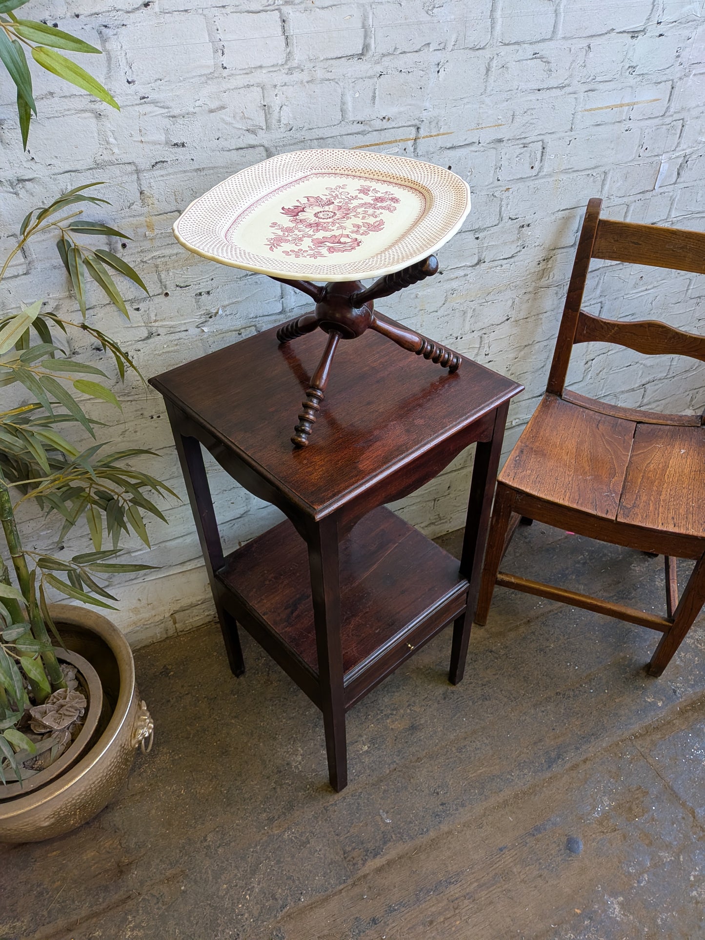 Antique Georgian Treen Turned Mahogany Table Top Plate or Bowl Cat Stand
