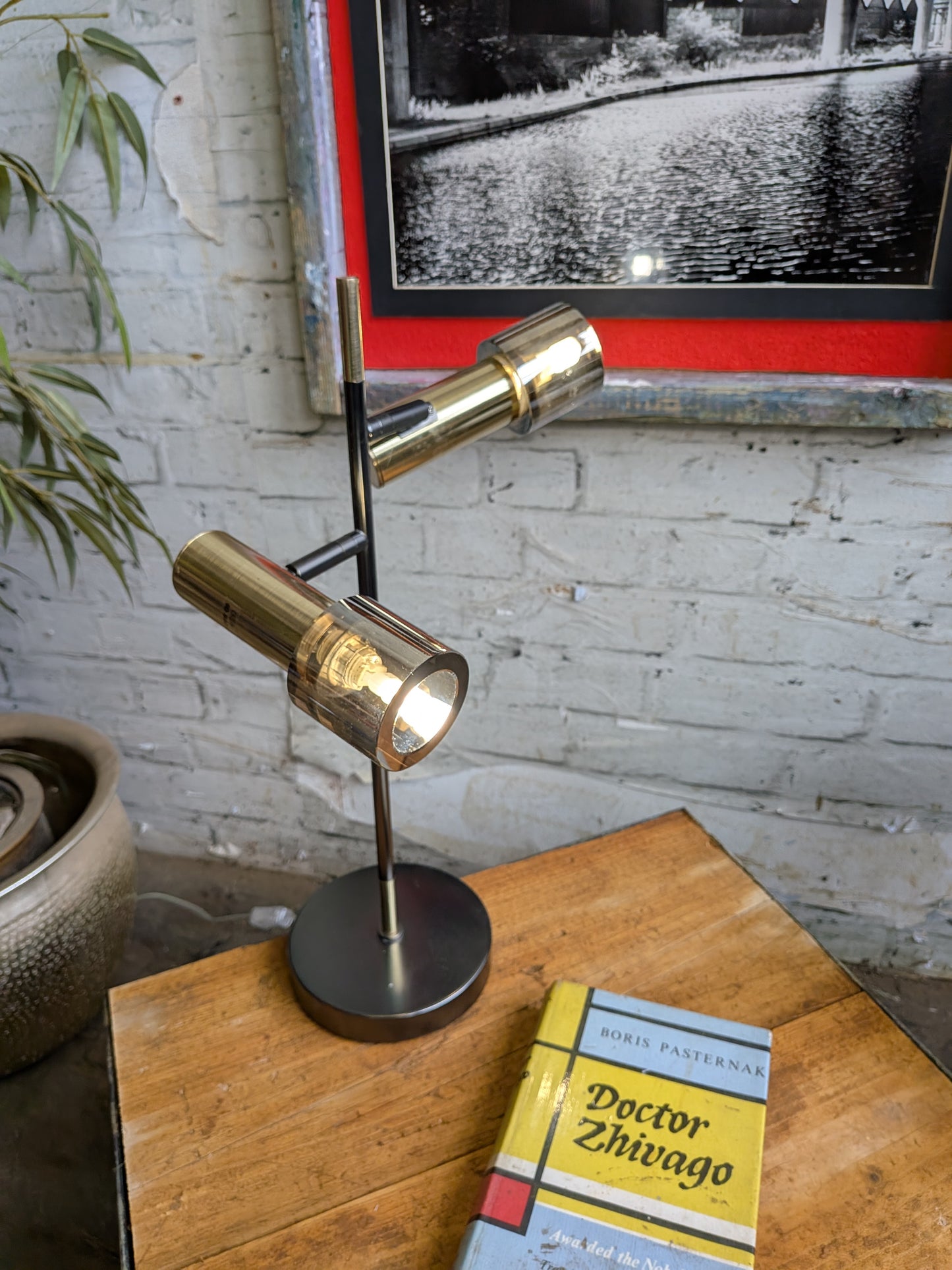 Contemporary Retro Mid Century Modern Style Articulated Spotlight Table Lamp