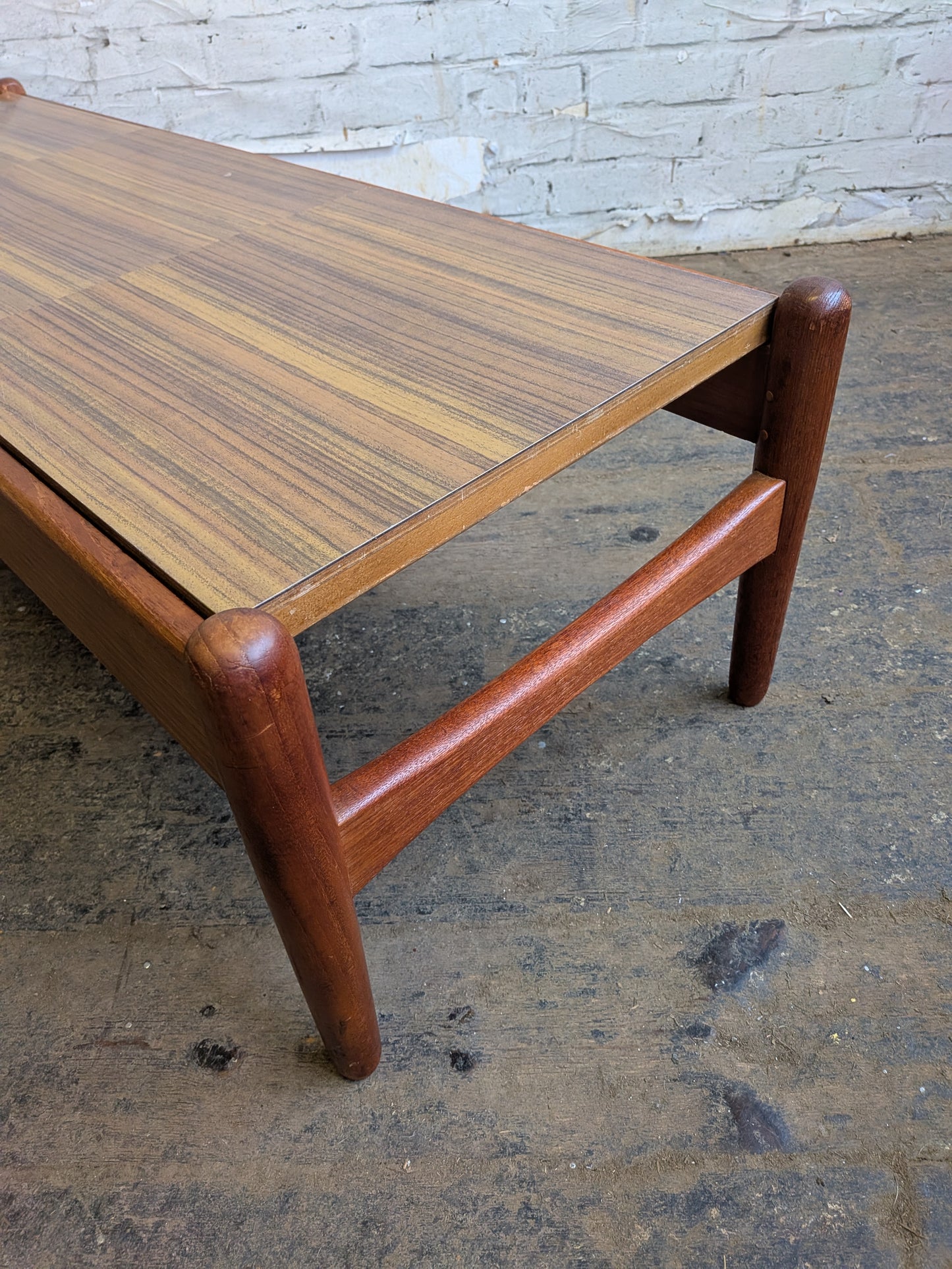 Vintage 60s 70s Retro Mid Century Modern Teak Coffee Table with Changeable Formica Top