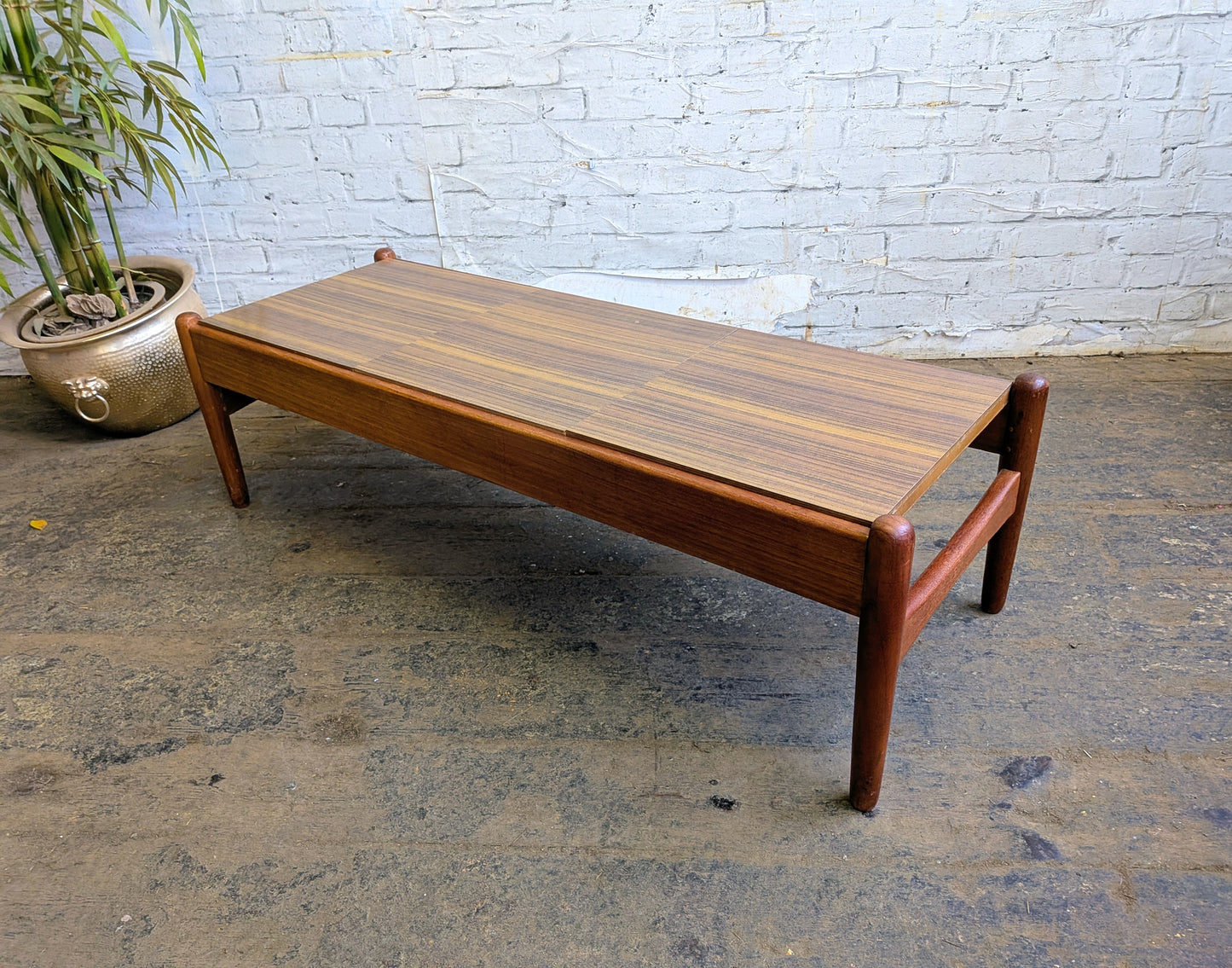 Vintage 60s 70s Retro Mid Century Modern Teak Coffee Table with Changeable Formica Top
