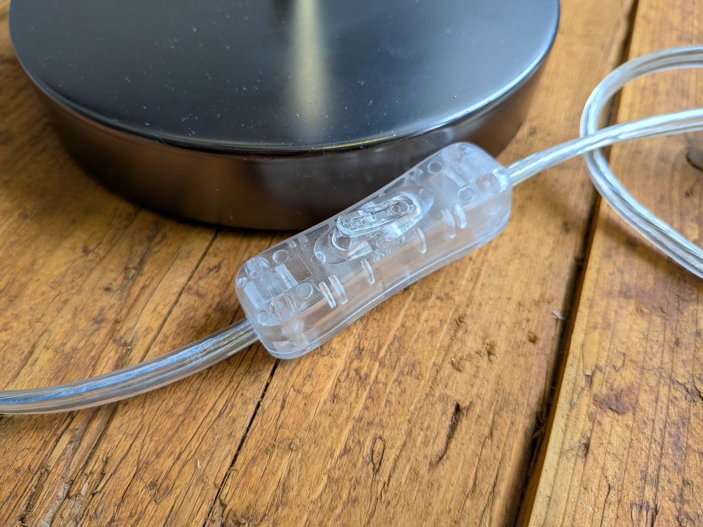 Contemporary Retro Mid Century Modern Style Articulated Spotlight Table Lamp