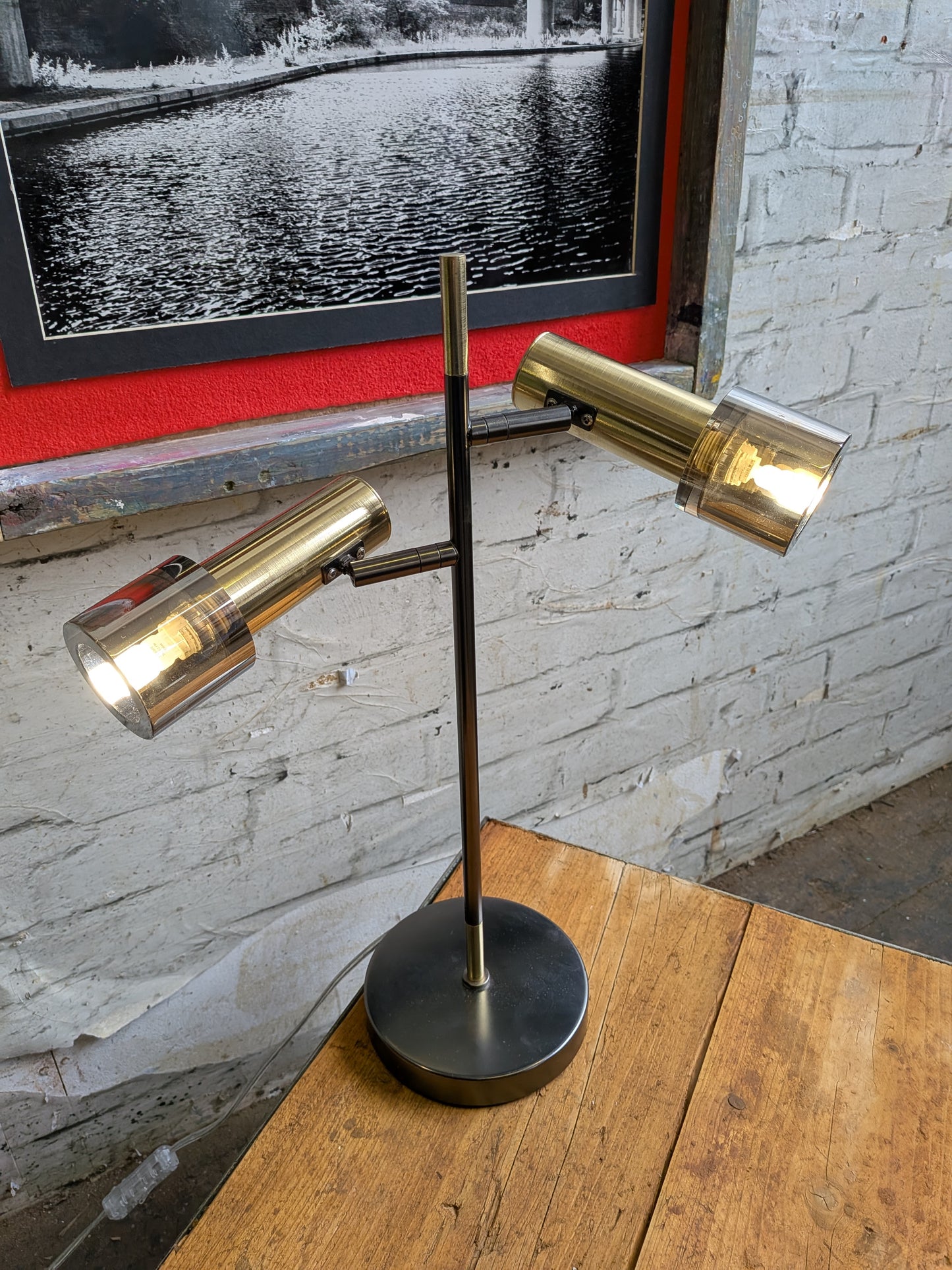 Contemporary Retro Mid Century Modern Style Articulated Spotlight Table Lamp
