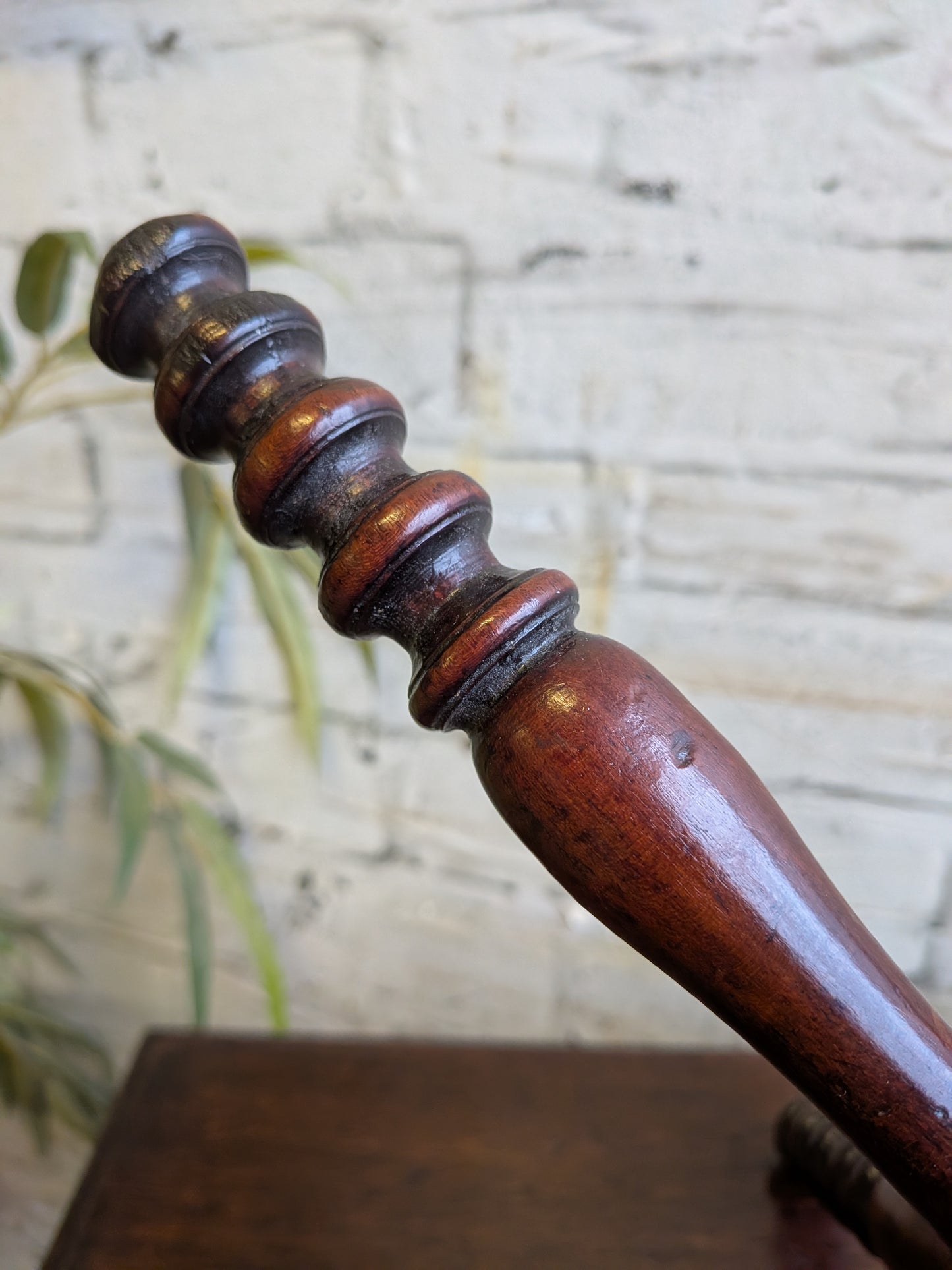 Antique Georgian Treen Turned Mahogany Table Top Plate or Bowl Cat Stand