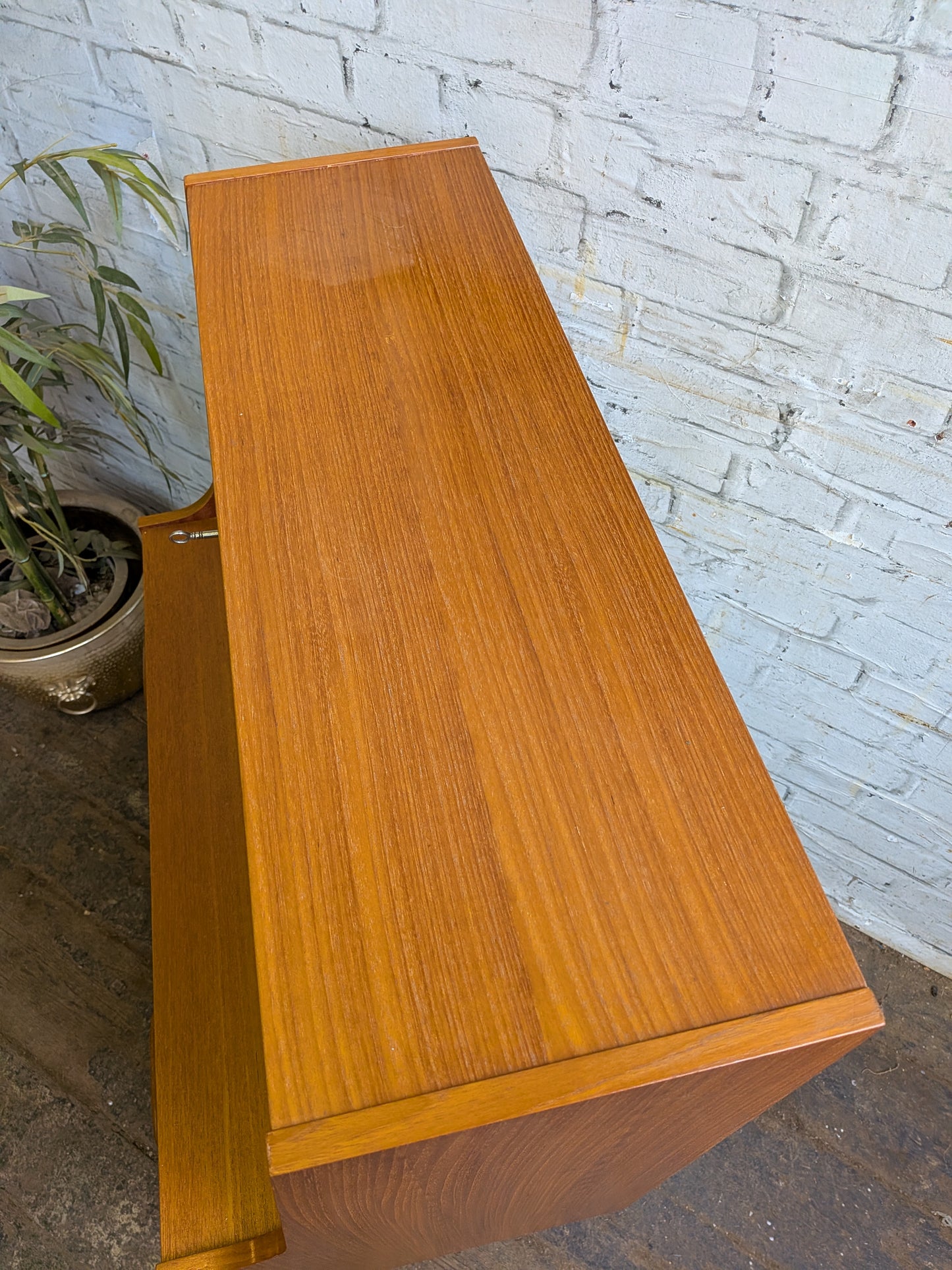 Vintage Retro 1960s 70s Mid Century Modern Teak 3 Drawer Writing Desk Bureau
