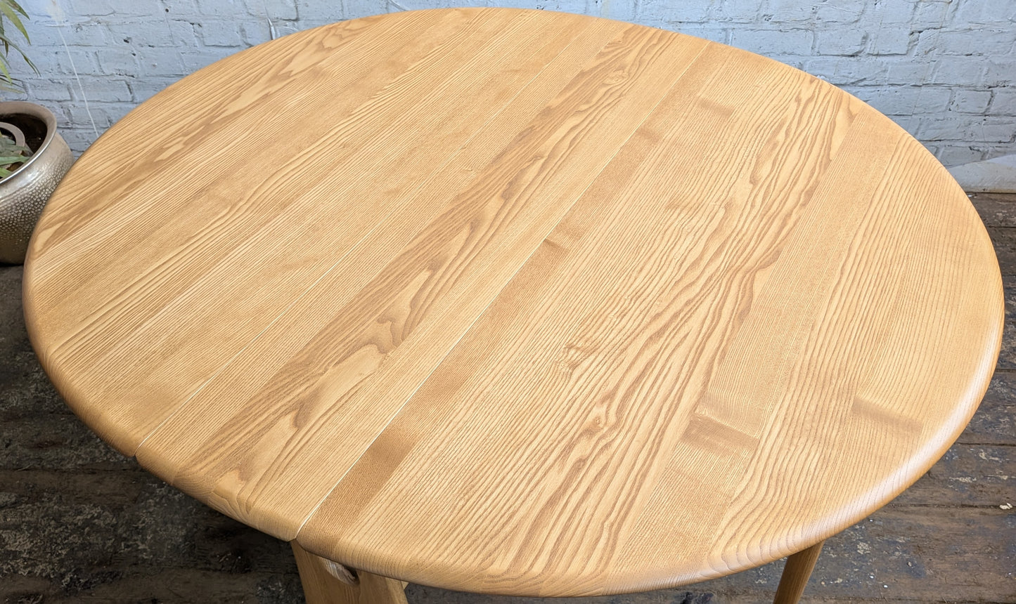 Unused Mint Ercol Windsor 1156 Drop Leaf Gateleg Kitchen Bistro Cafe Dining Table