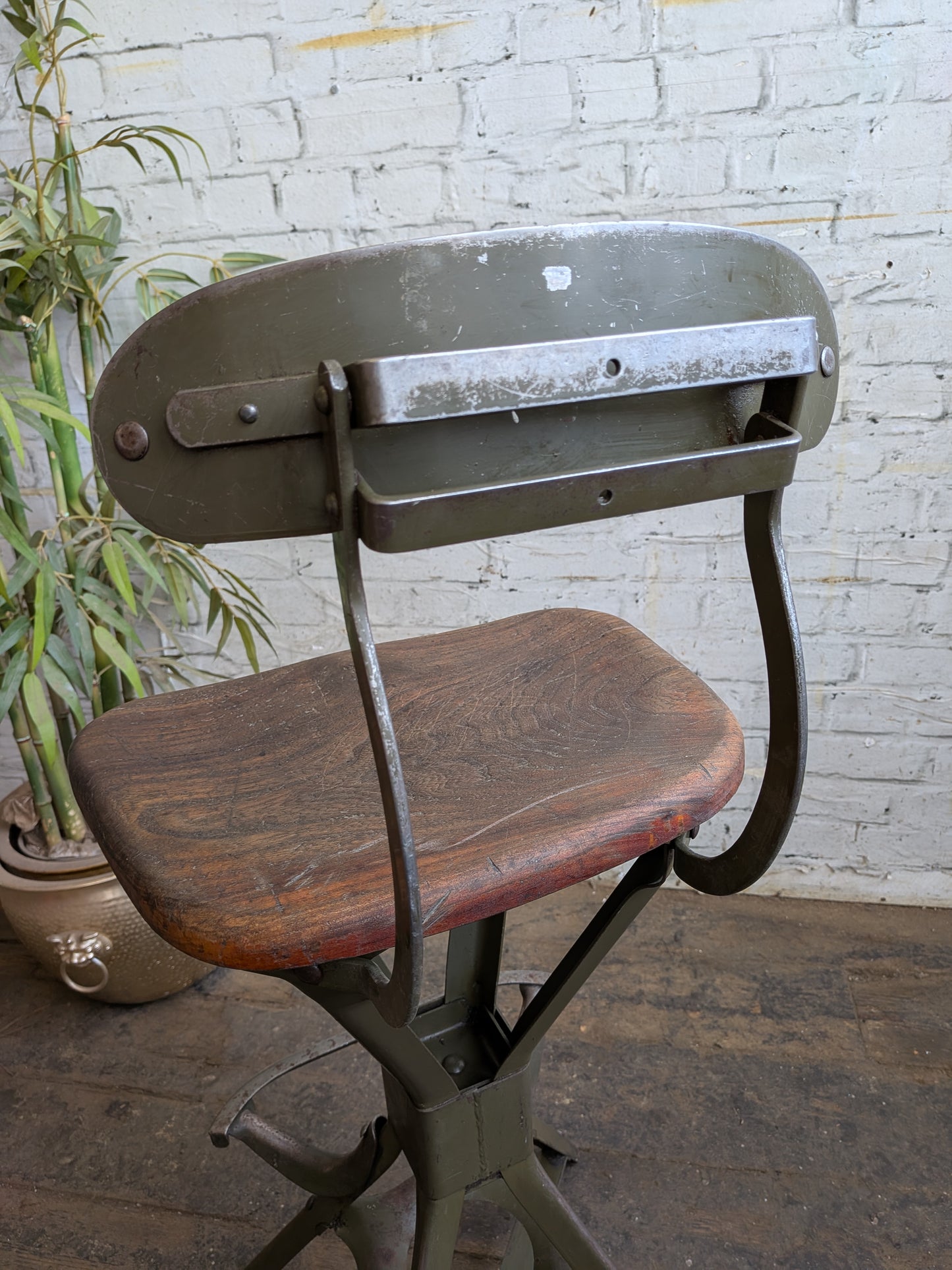 1 x Rare Vtg 30s 40s Art Deco Evertaut Industrial Metal High Chair with Footrest