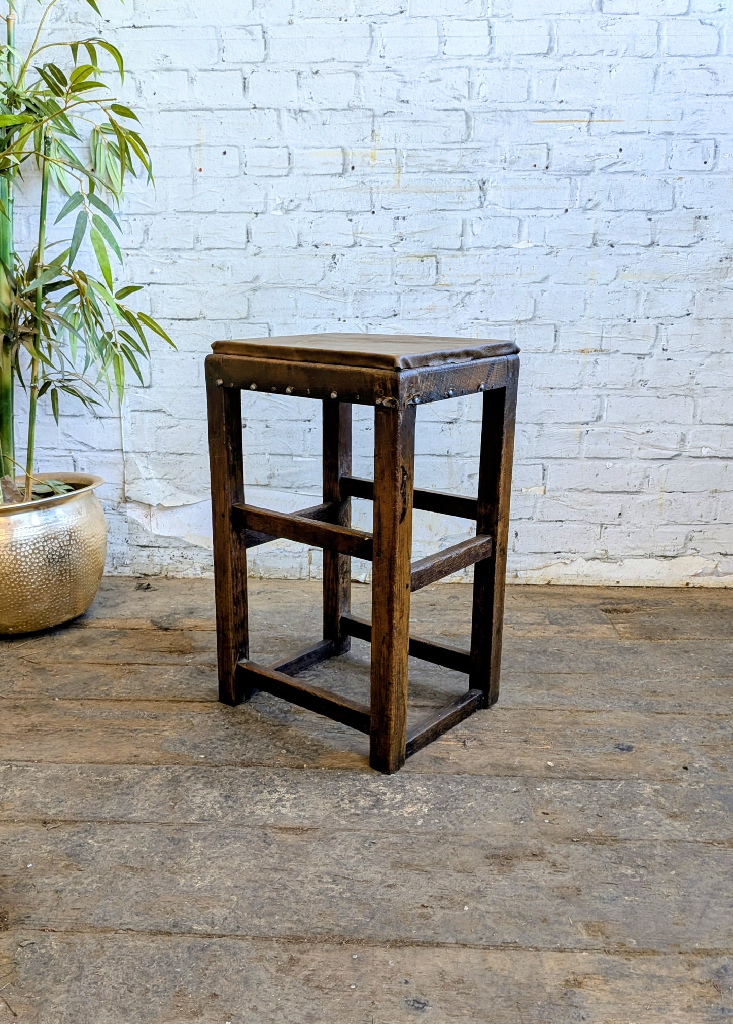 Vintage Oak Folk Art Industrial Factory Machinists Work Lab Stool With Leather Seat