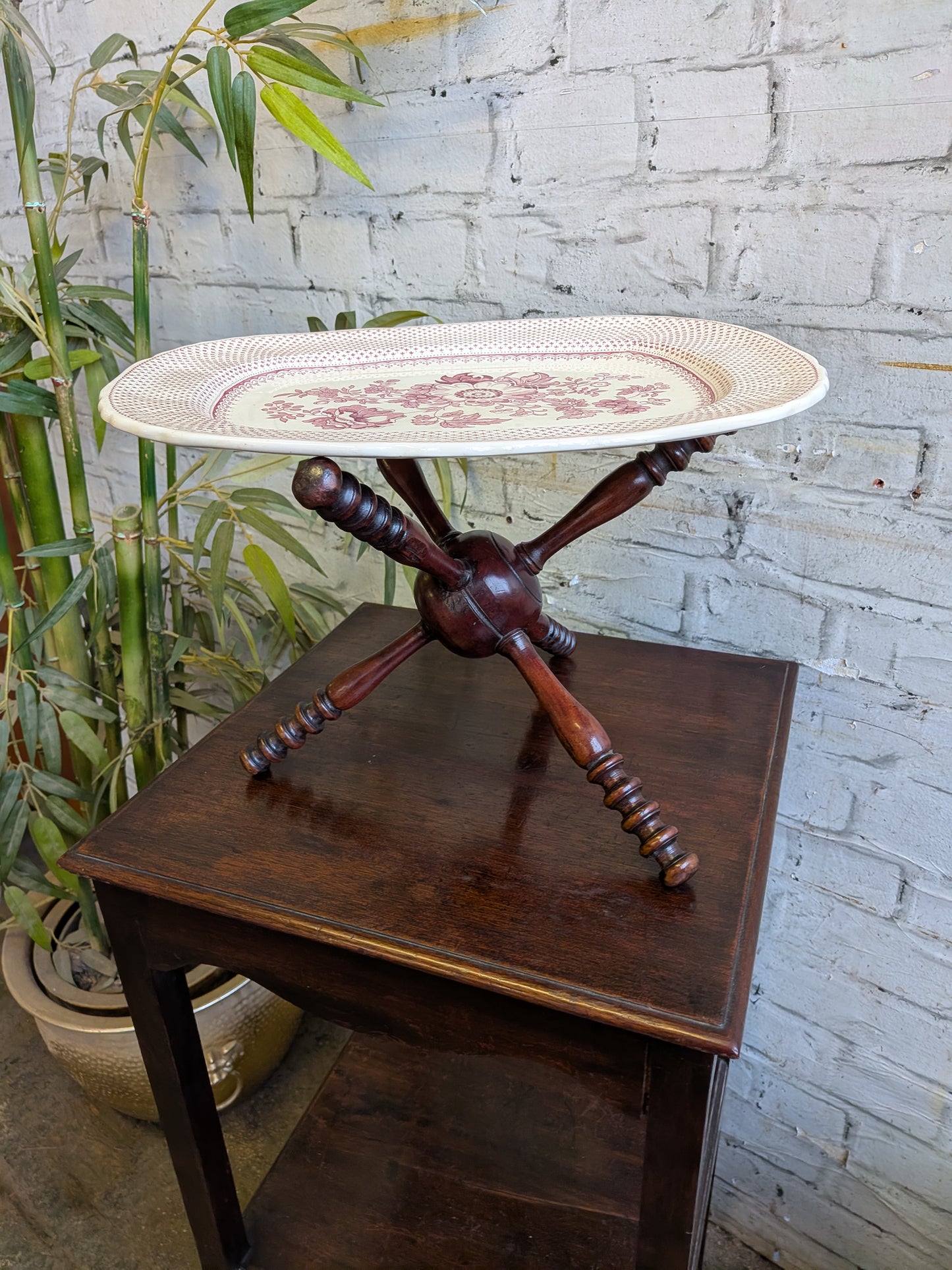 Antique Georgian Treen Turned Mahogany Table Top Plate or Bowl Cat Stand