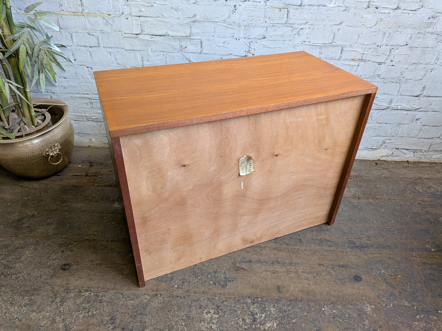 Vtg 60s 70s Retro Mid Century Modern Record Storage Media TV Cabinet Sideboard