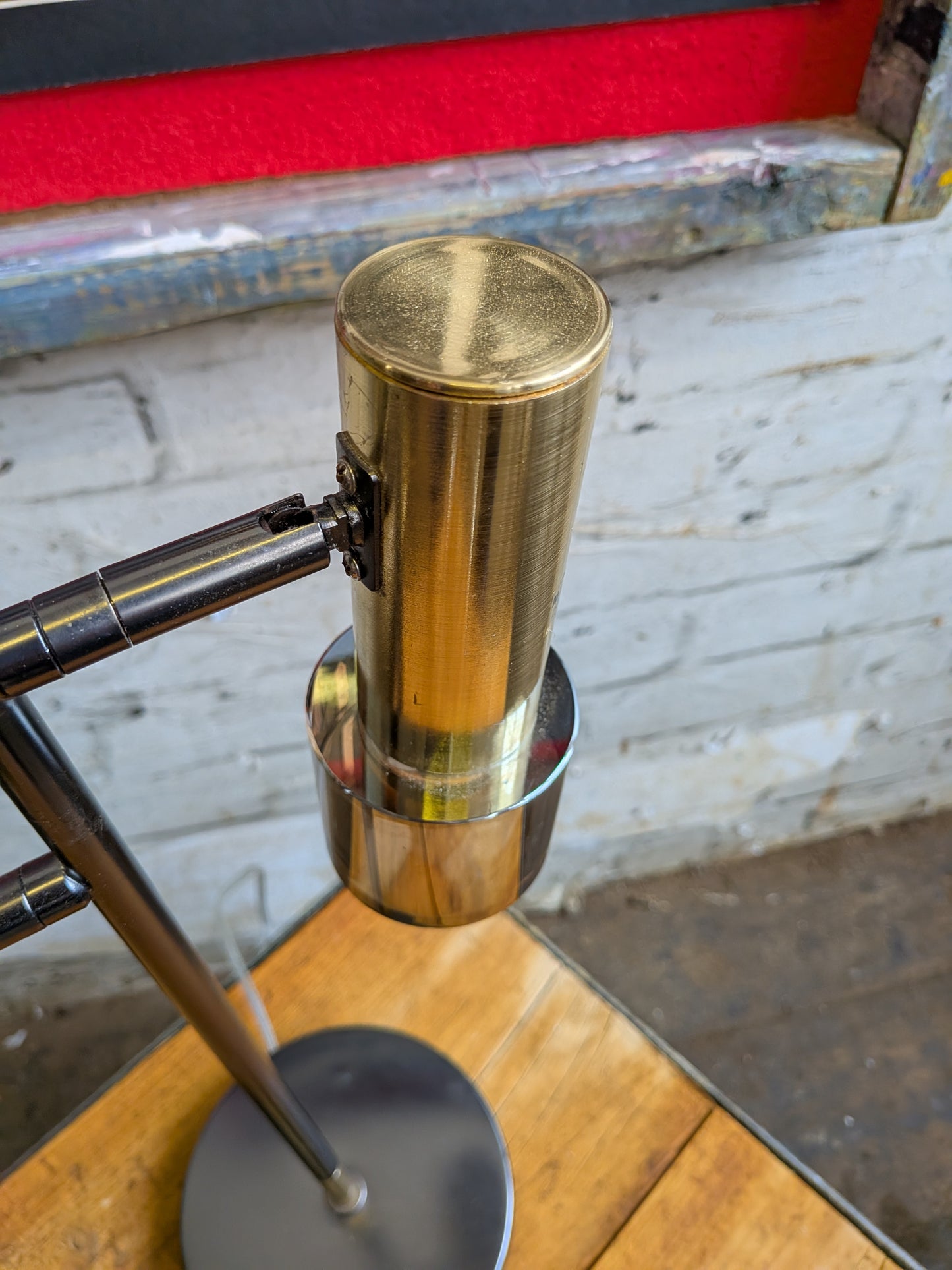 Contemporary Retro Mid Century Modern Style Articulated Spotlight Table Lamp