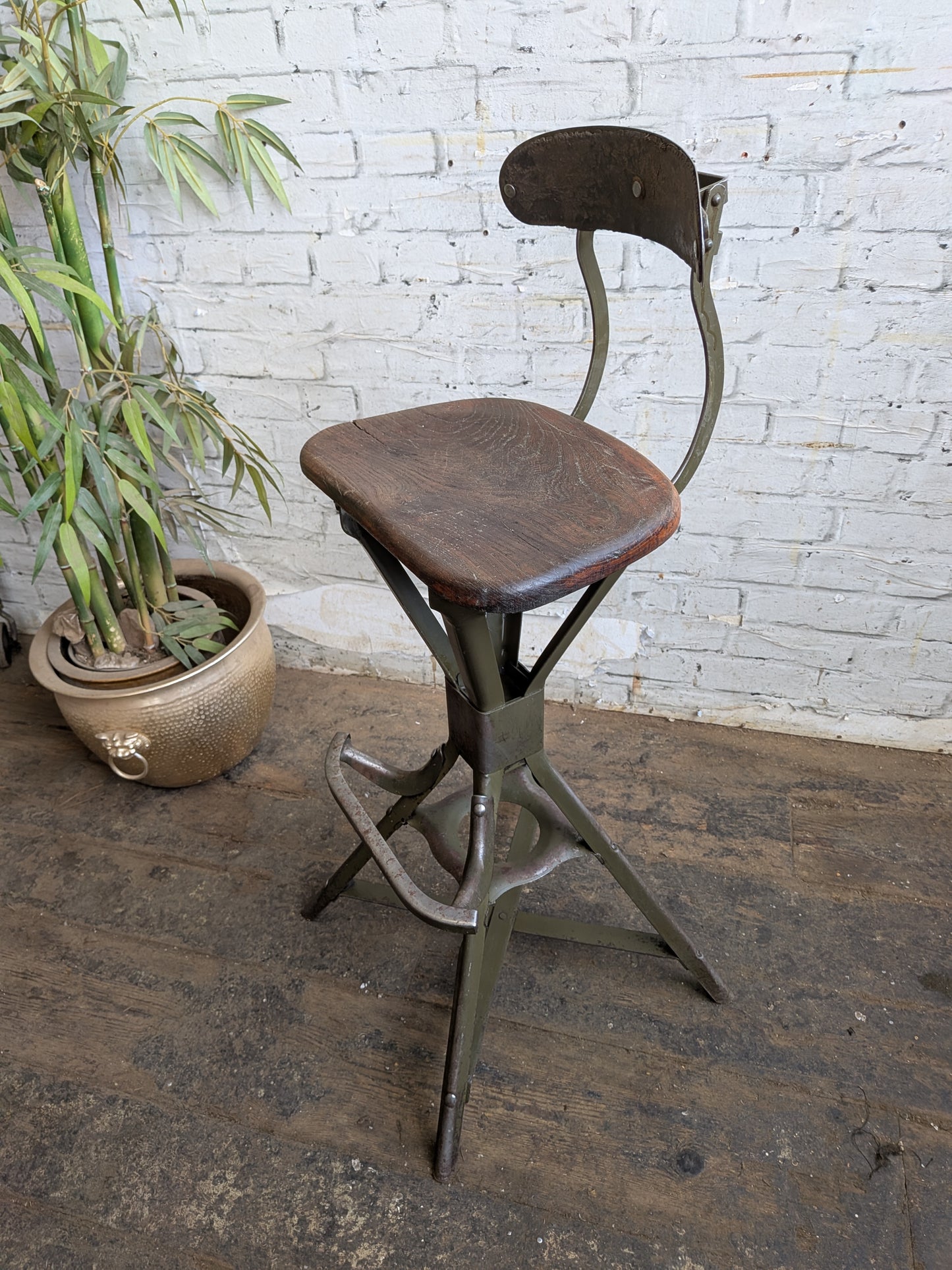 1 x Rare Vtg 30s 40s Art Deco Evertaut Industrial Metal High Chair with Footrest