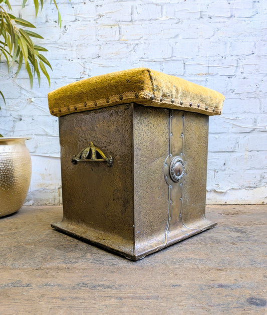 Antique Edwardian Arts & Crafts Art Nouveau Brass Coal Purdonium Fireside Stool
