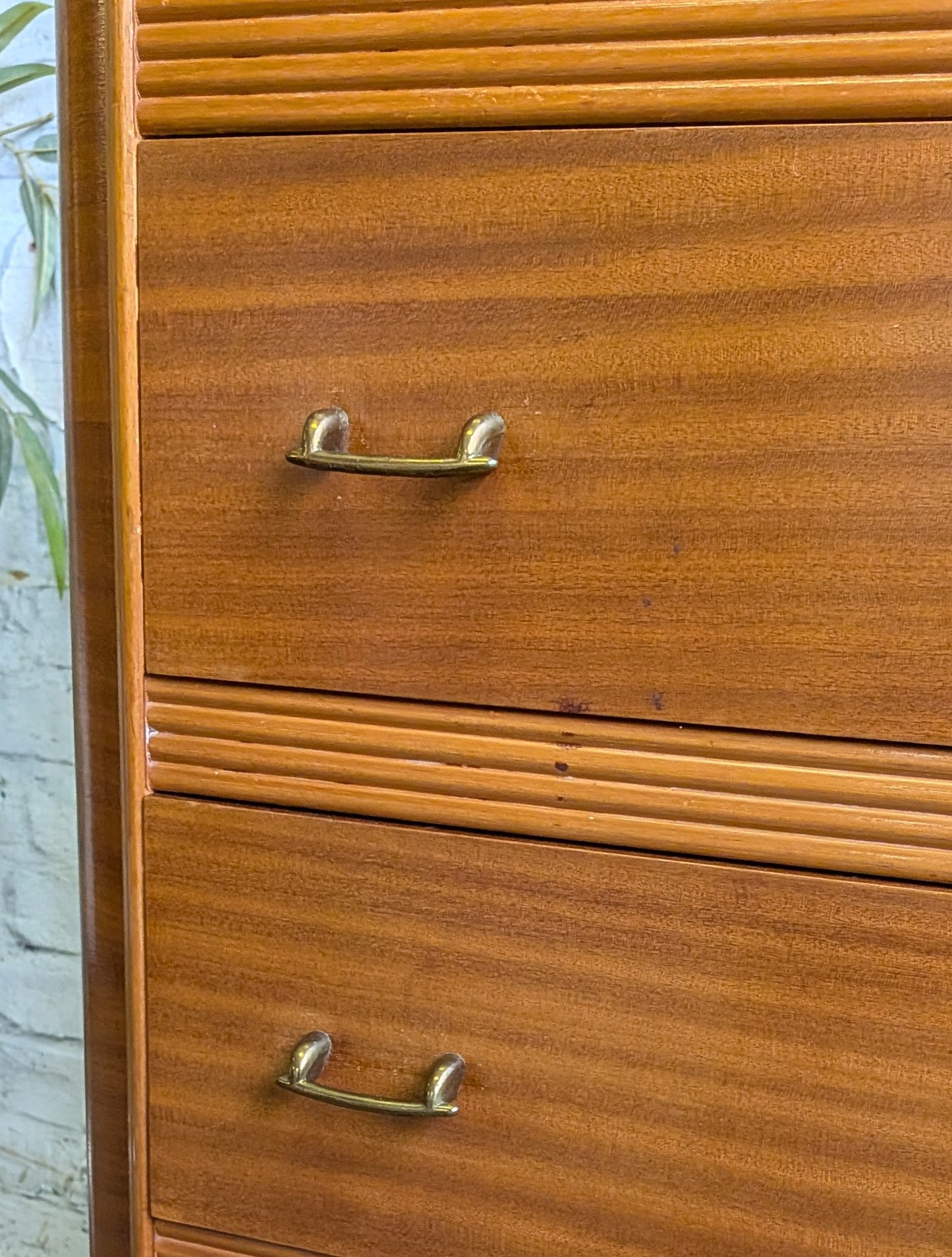 Vintage Retro 50s 60s Mid Century Modern Homeworthy Tallboy Chest of 4 Drawers