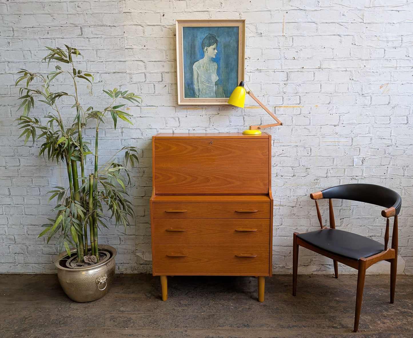 Vintage Retro 1960s 70s Mid Century Modern Teak 3 Drawer Writing Desk Bureau