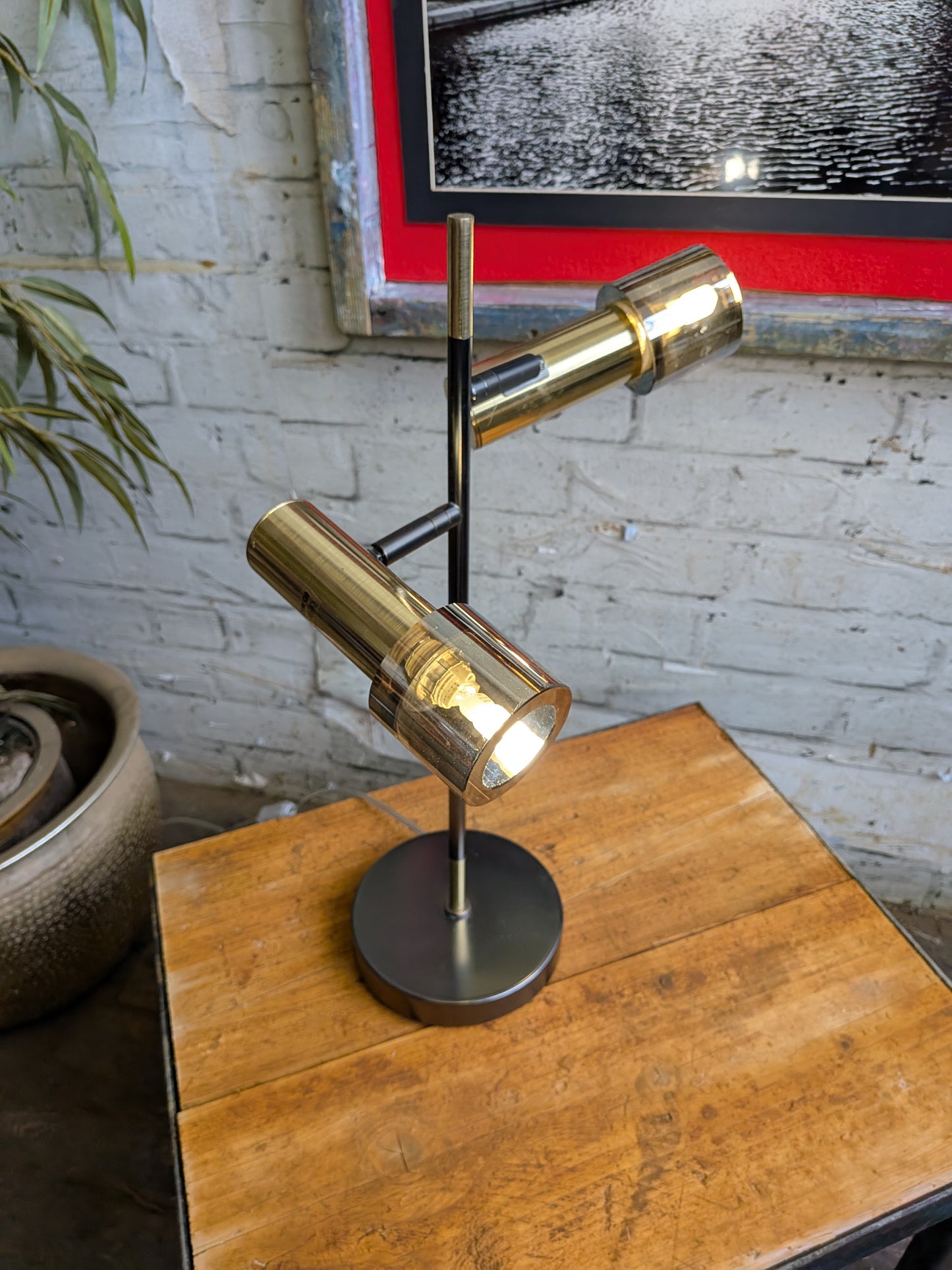 Contemporary Retro Mid Century Modern Style Articulated Spotlight Table Lamp