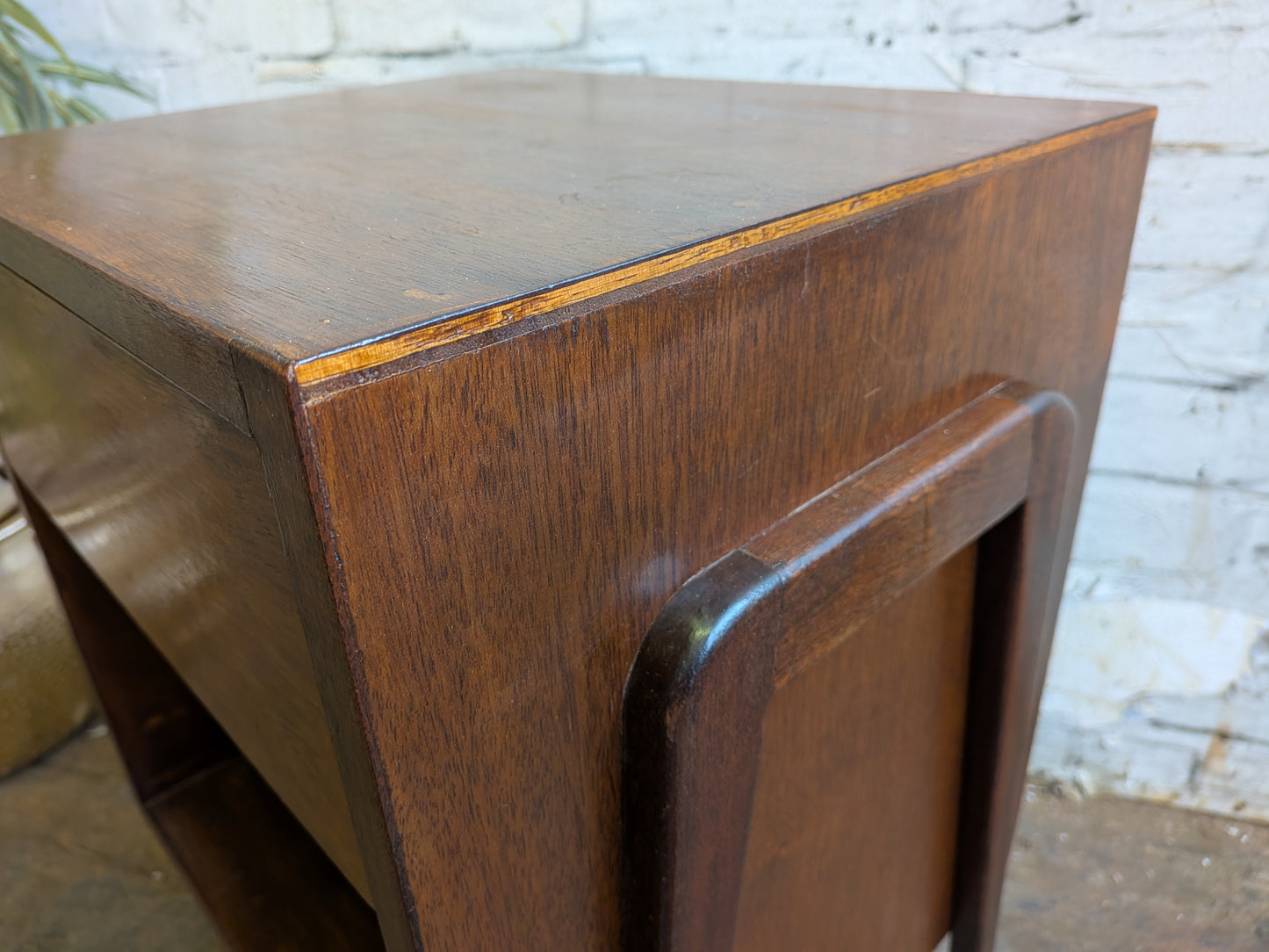 Vintage 1950s 60s Retro Mid Century Modern Side Table Bedside Cabinet with Single Drawer