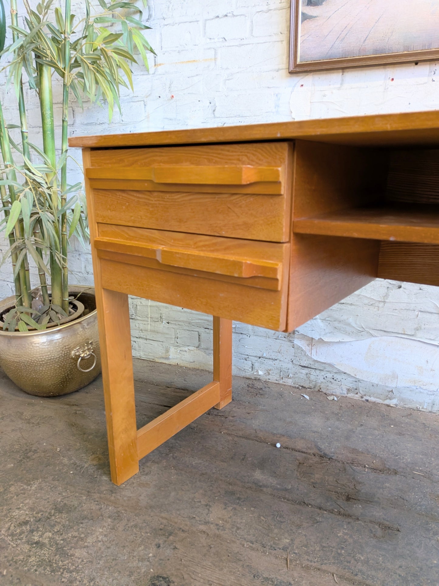 Vintage 70s Retro Mid Century Modern 2 Drawer Work Desk Dressing Vanity Table