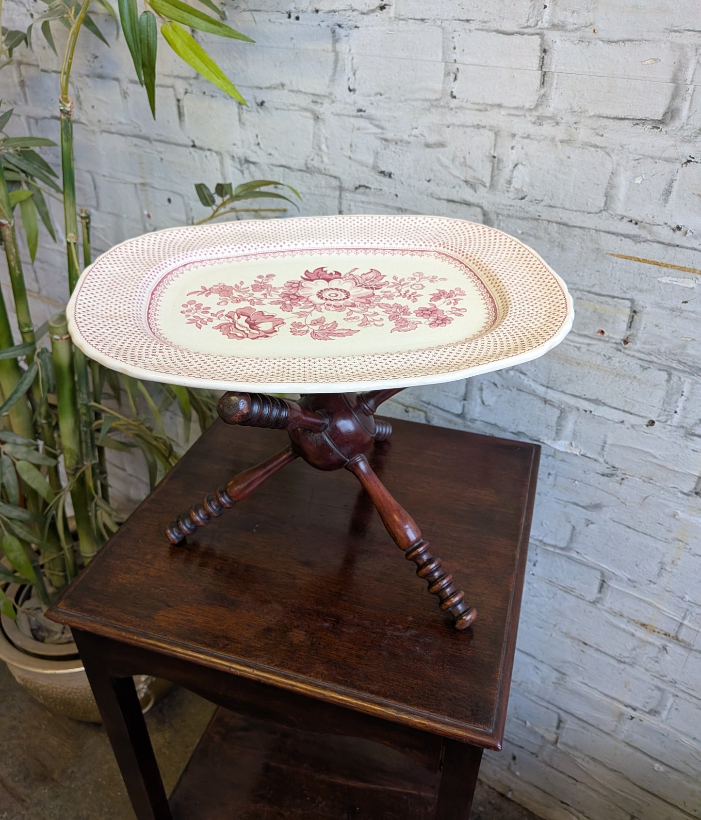 Antique Georgian Treen Turned Mahogany Table Top Plate or Bowl Cat Stand