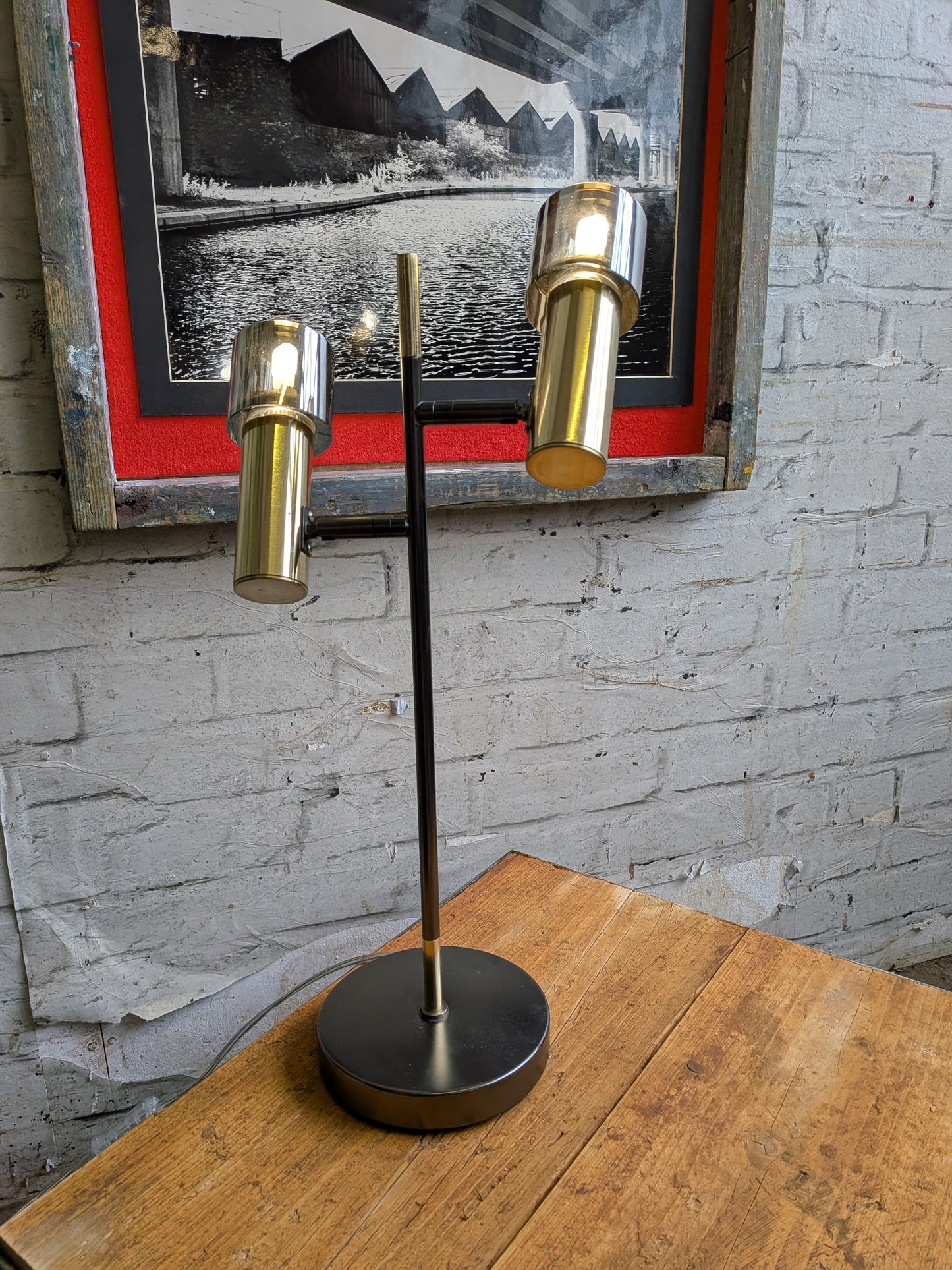 Contemporary Retro Mid Century Modern Style Articulated Spotlight Table Lamp