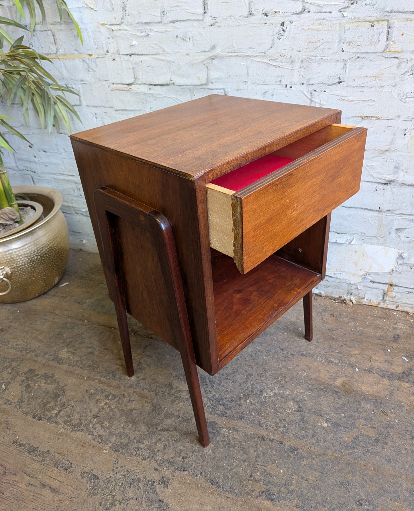 Vintage 1950s 60s Retro Mid Century Modern Side Table Bedside Cabinet with Single Drawer