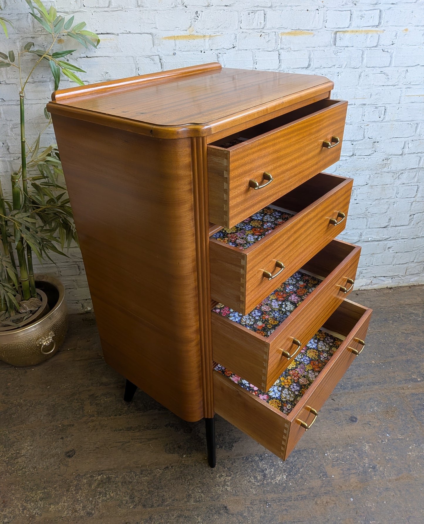 Vintage Retro 50s 60s Mid Century Modern Homeworthy Tallboy Chest of 4 Drawers