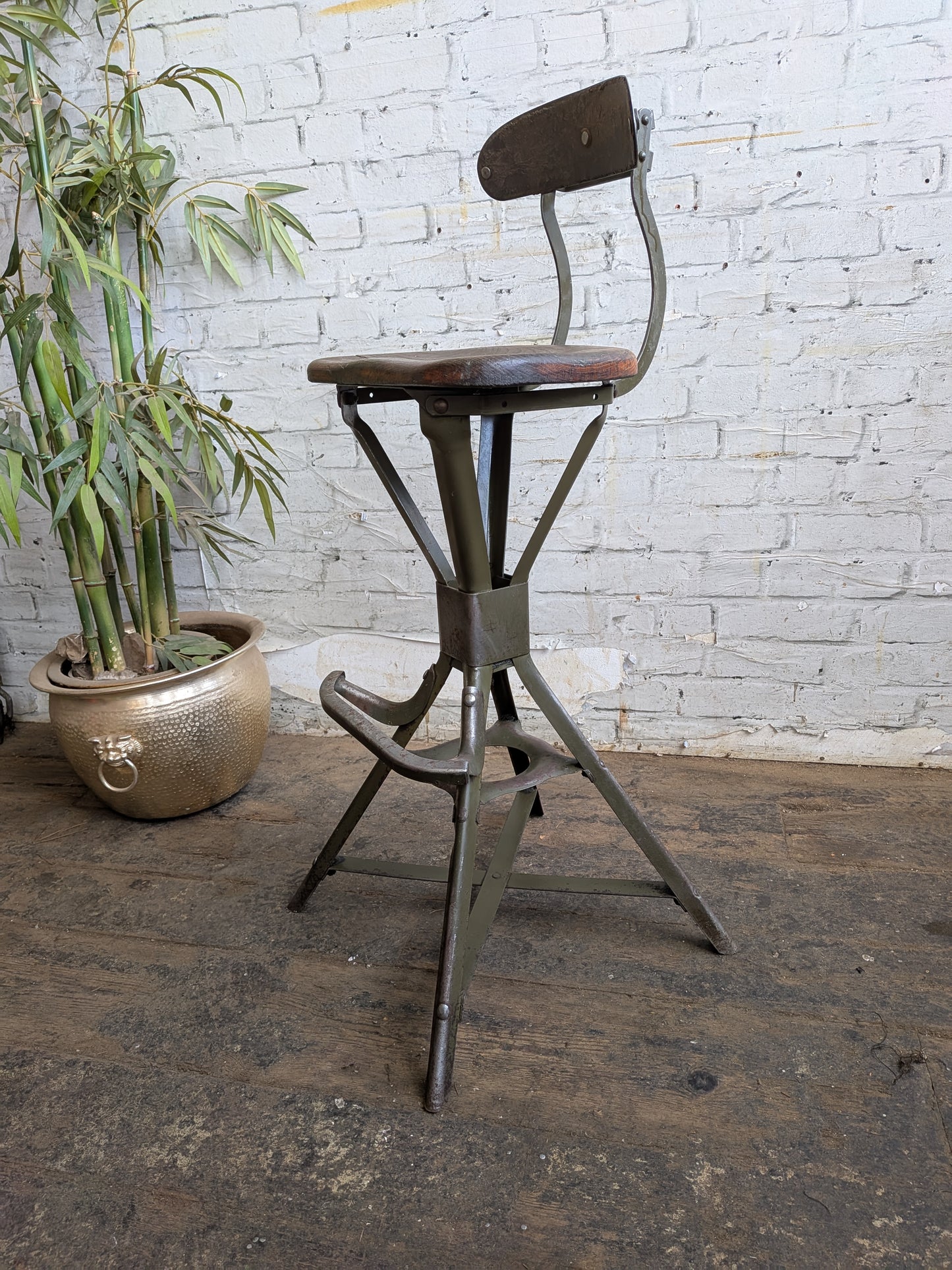 1 x Rare Vtg 30s 40s Art Deco Evertaut Industrial Metal High Chair with Footrest