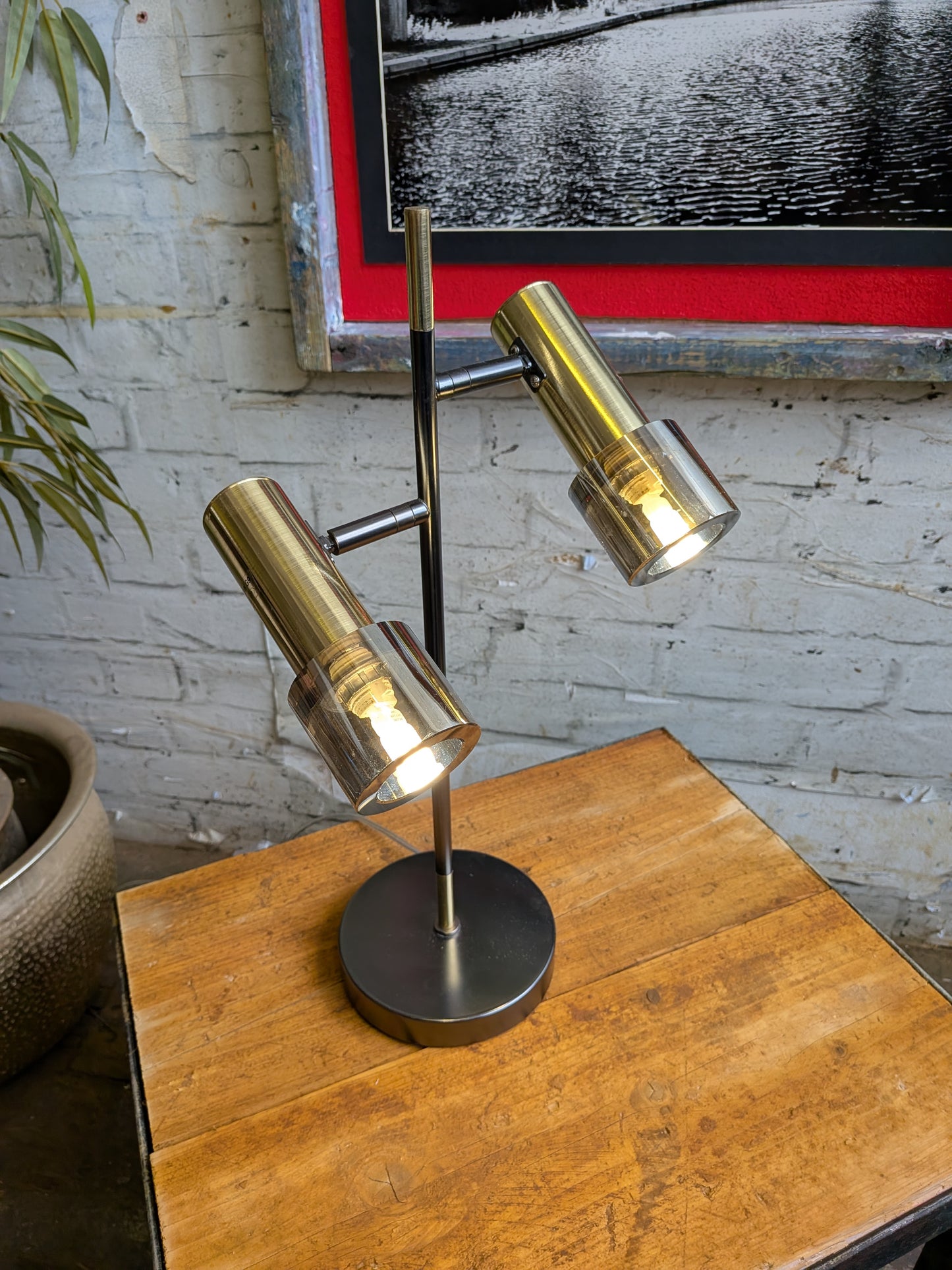 Contemporary Retro Mid Century Modern Style Articulated Spotlight Table Lamp