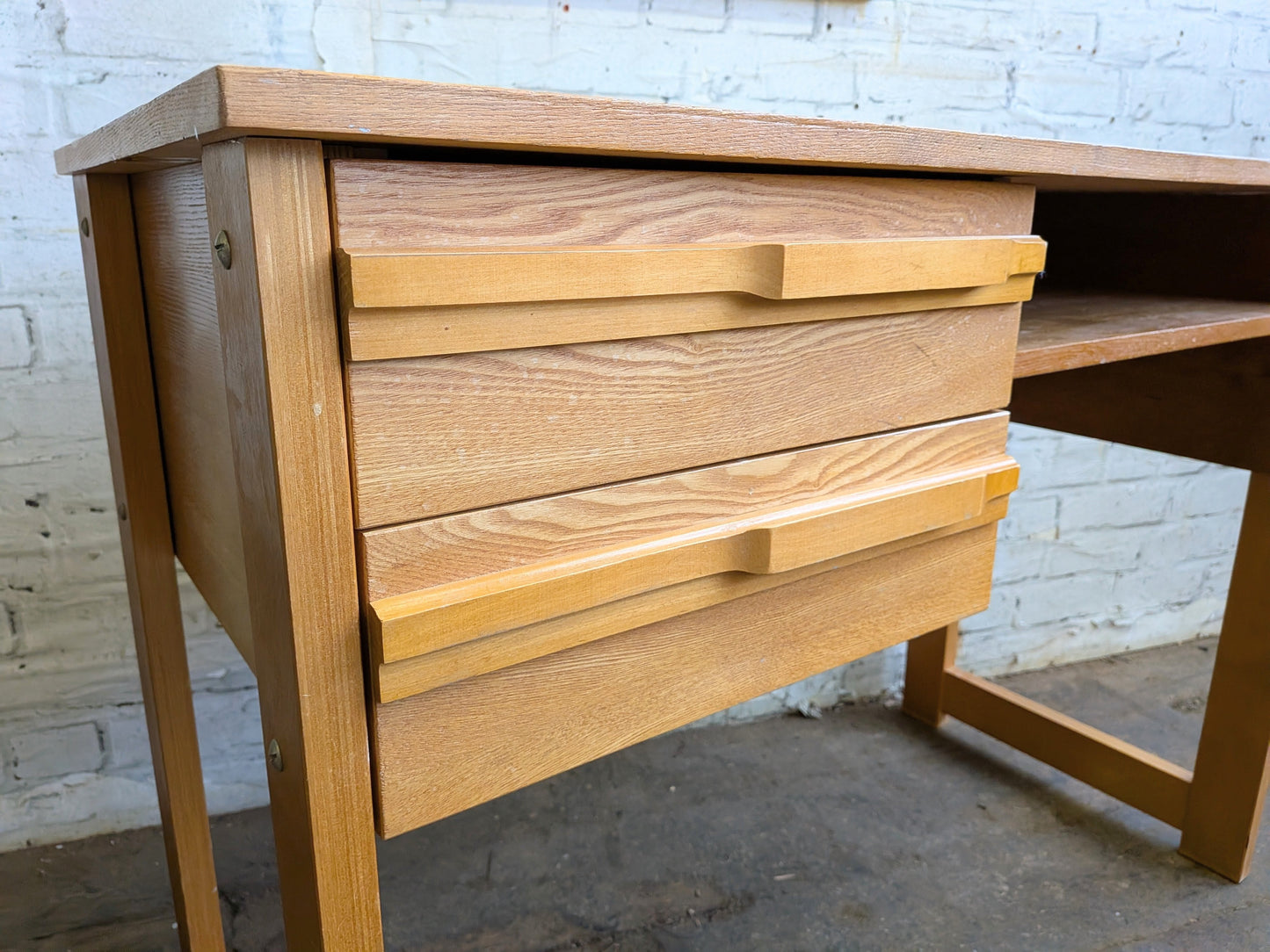 Vintage 70s Retro Mid Century Modern 2 Drawer Work Desk Dressing Vanity Table