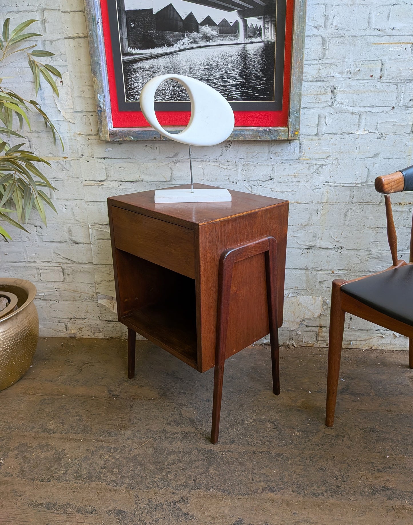 Vintage 1950s 60s Retro Mid Century Modern Side Table Bedside Cabinet with Single Drawer