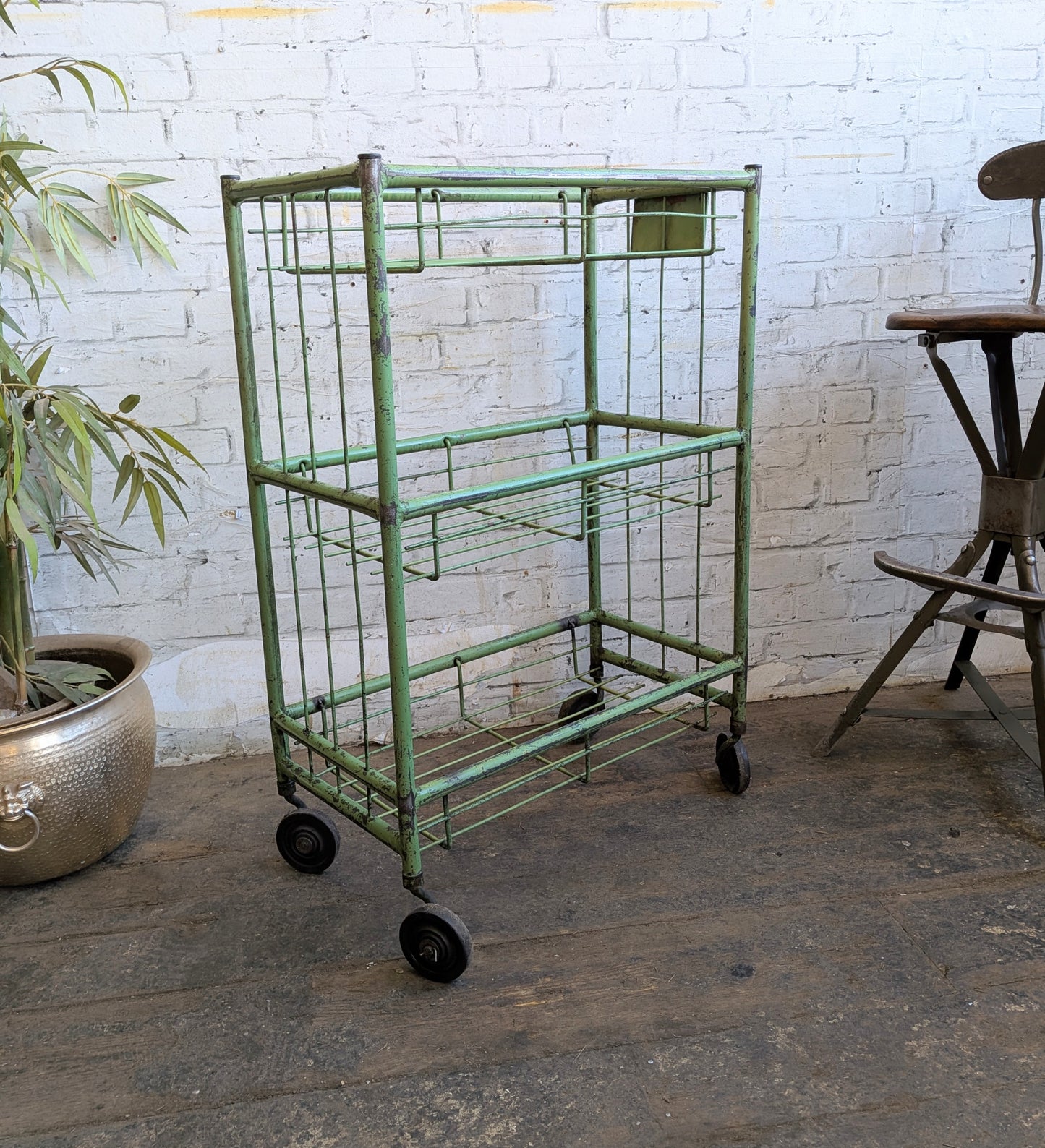 1 x Vtg Mid Century Industrial Factory Steel Book Shelf Shelving Storage Trolley