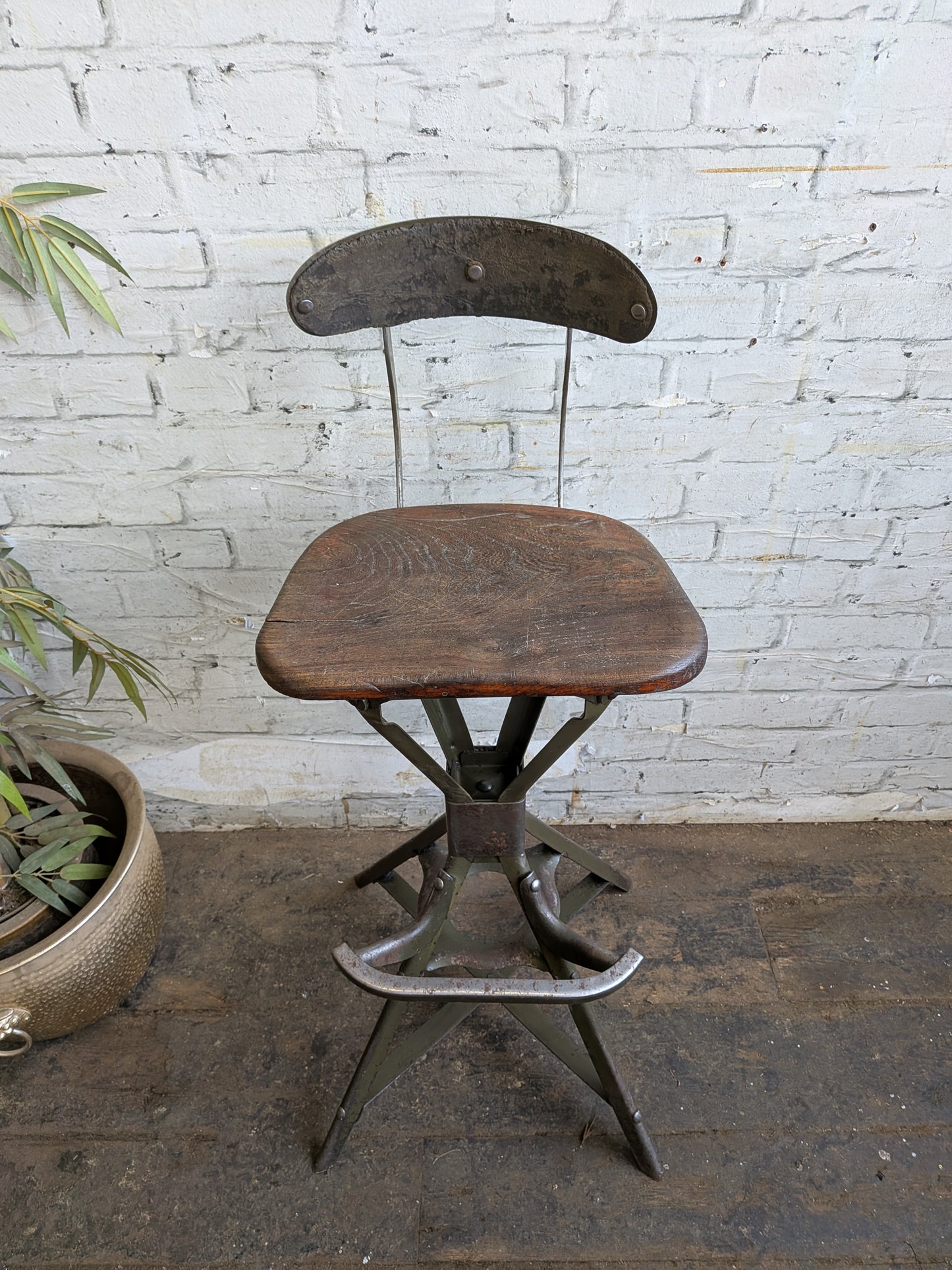 1 x Rare Vtg 30s 40s Art Deco Evertaut Industrial Metal High Chair with Footrest